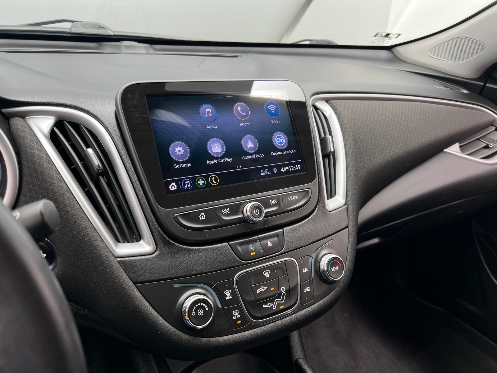 Thumbnail: 2020 Chevrolet Malibu - 4