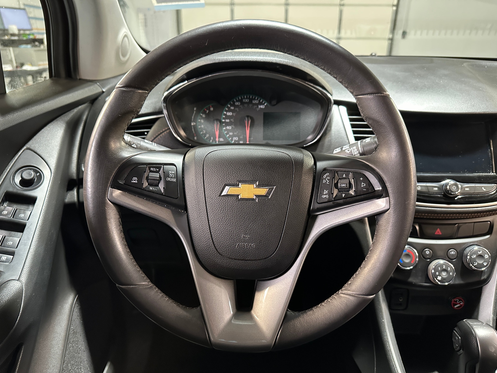 Thumbnail: 2021 Chevrolet Trax - 5