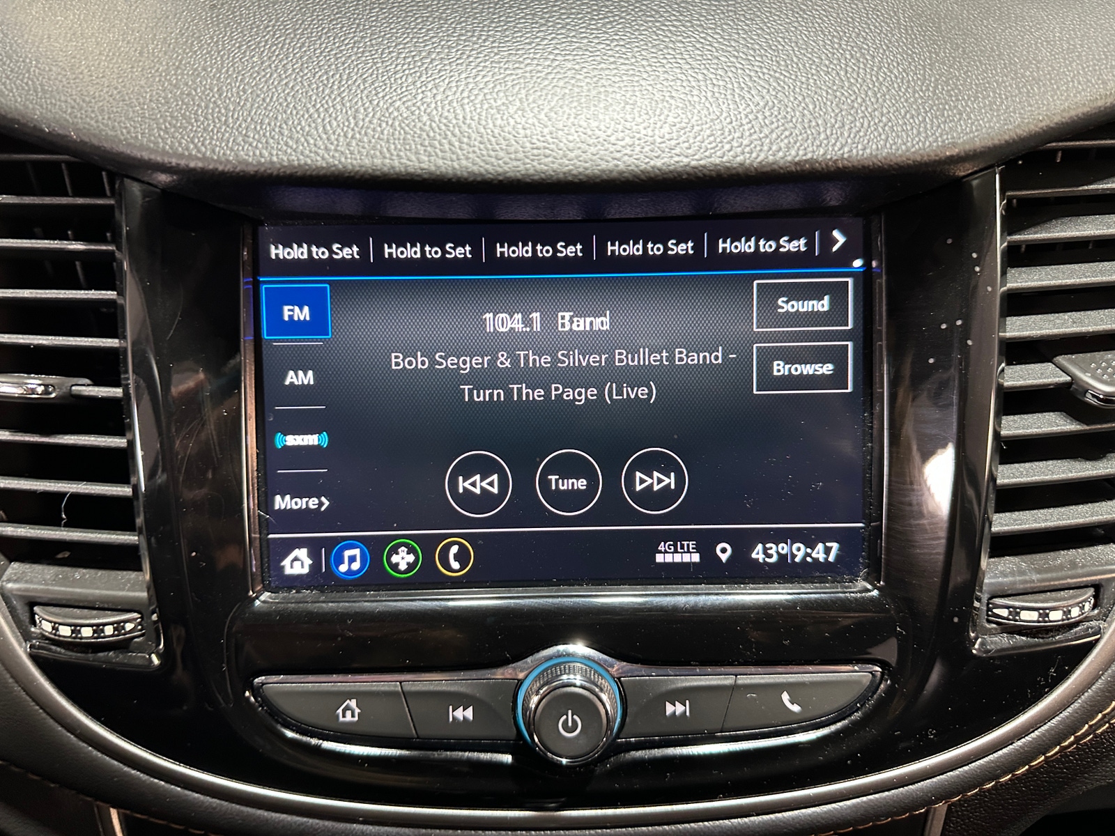 Thumbnail: 2021 Chevrolet Trax - 4