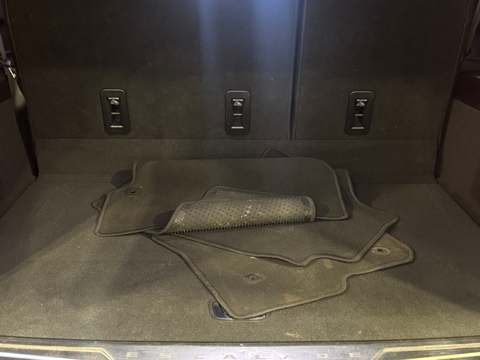 Thumbnail: 2022 Cadillac Escalade - 6