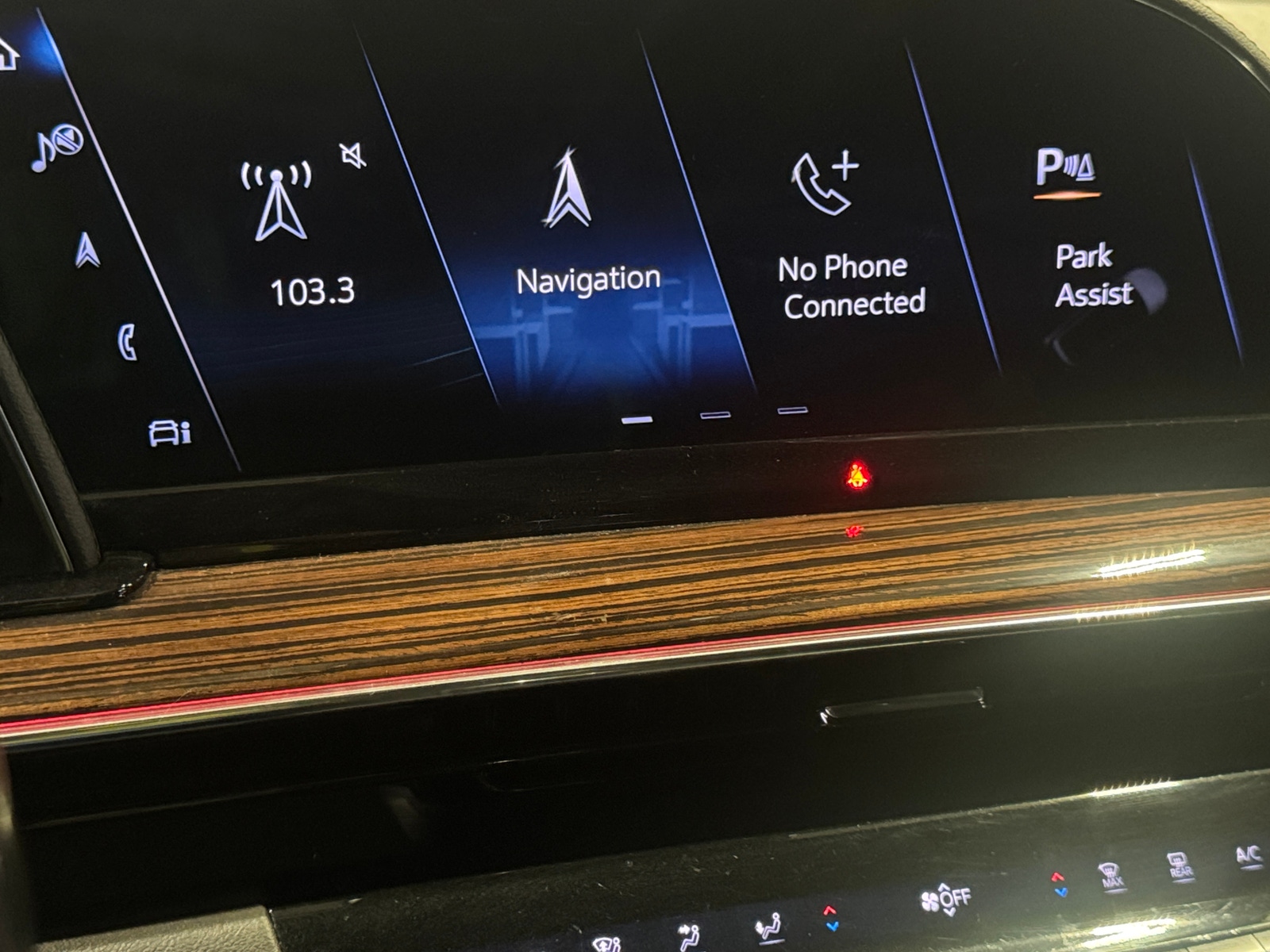 Thumbnail: 2022 Cadillac Escalade - 3