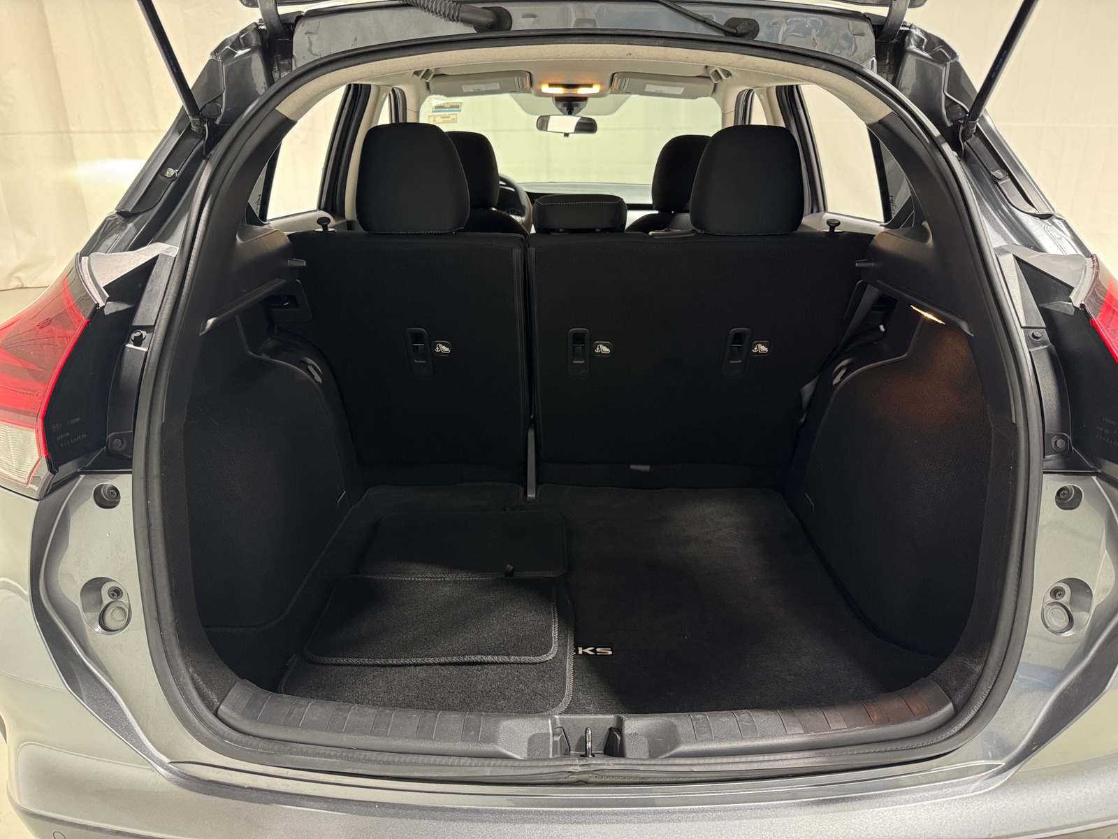 Thumbnail: 2022 Nissan Kicks - 7