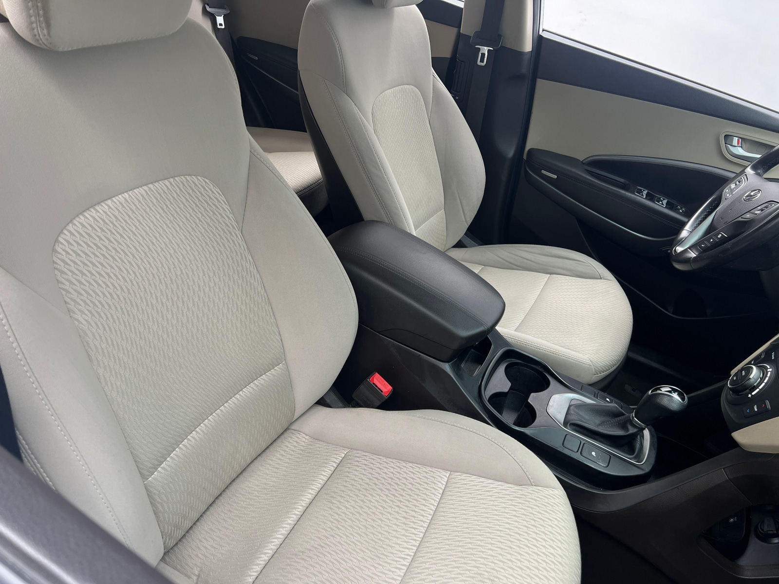 Thumbnail: 2017 Hyundai Santa Fe - 2