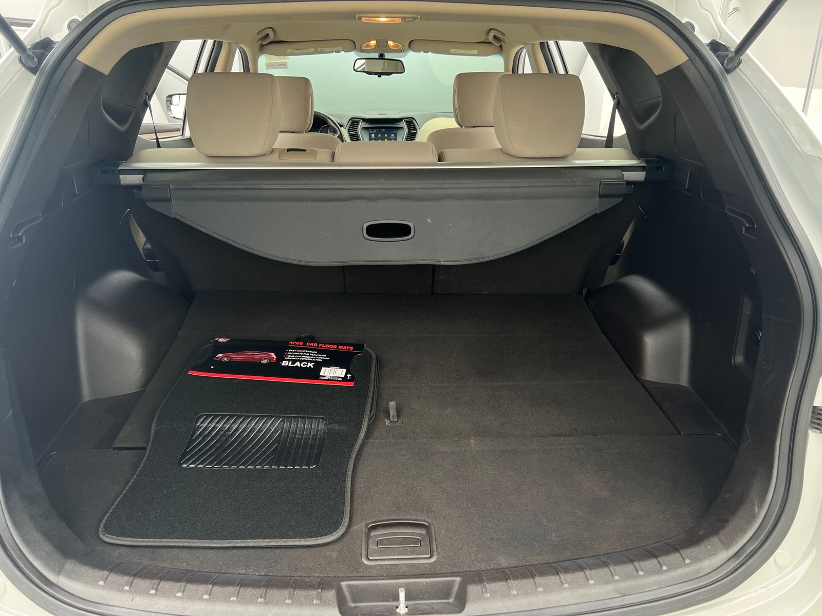 Thumbnail: 2017 Hyundai Santa Fe - 7