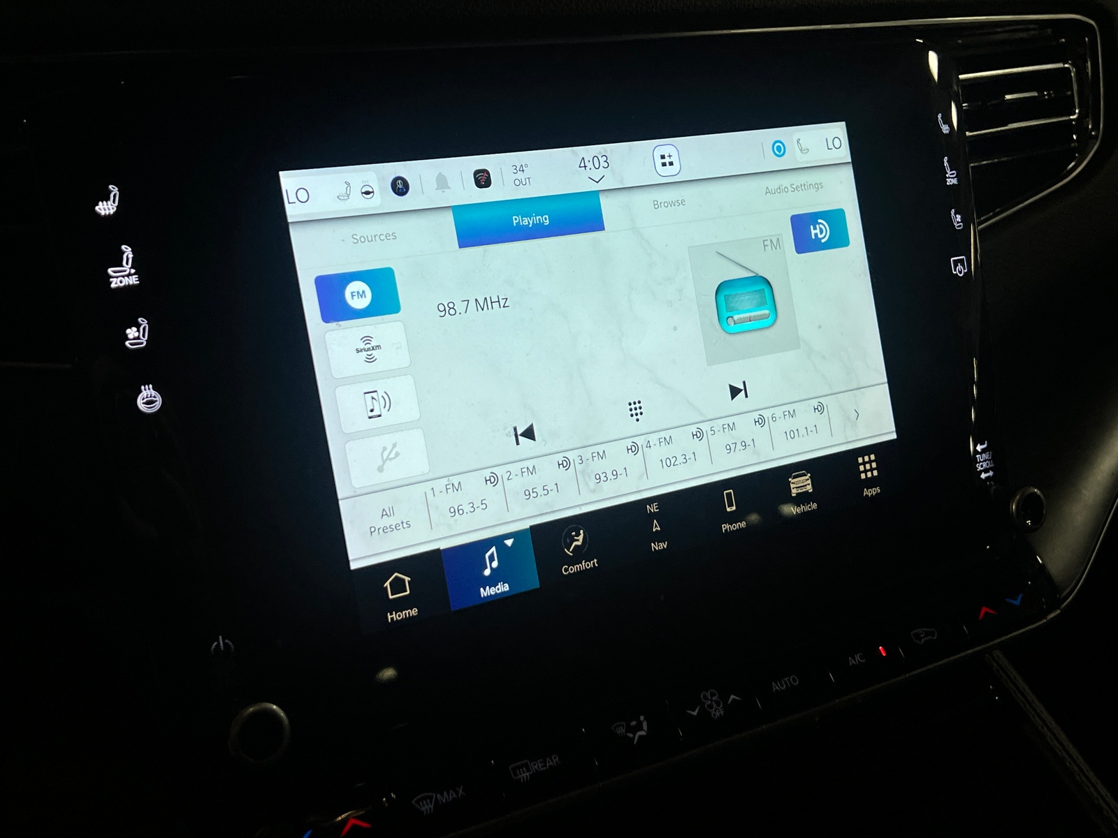 Thumbnail: 2023 Jeep Wagoneer - 3