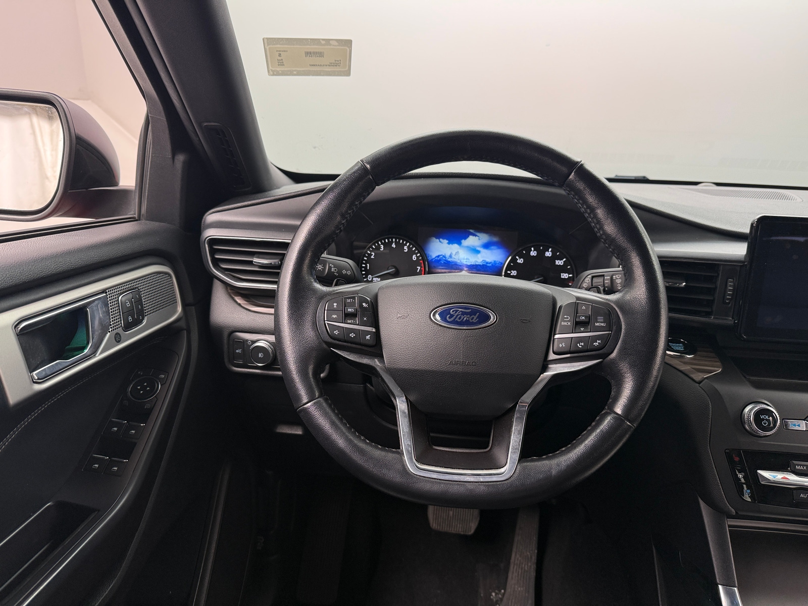 Thumbnail: 2020 Ford Explorer - 4