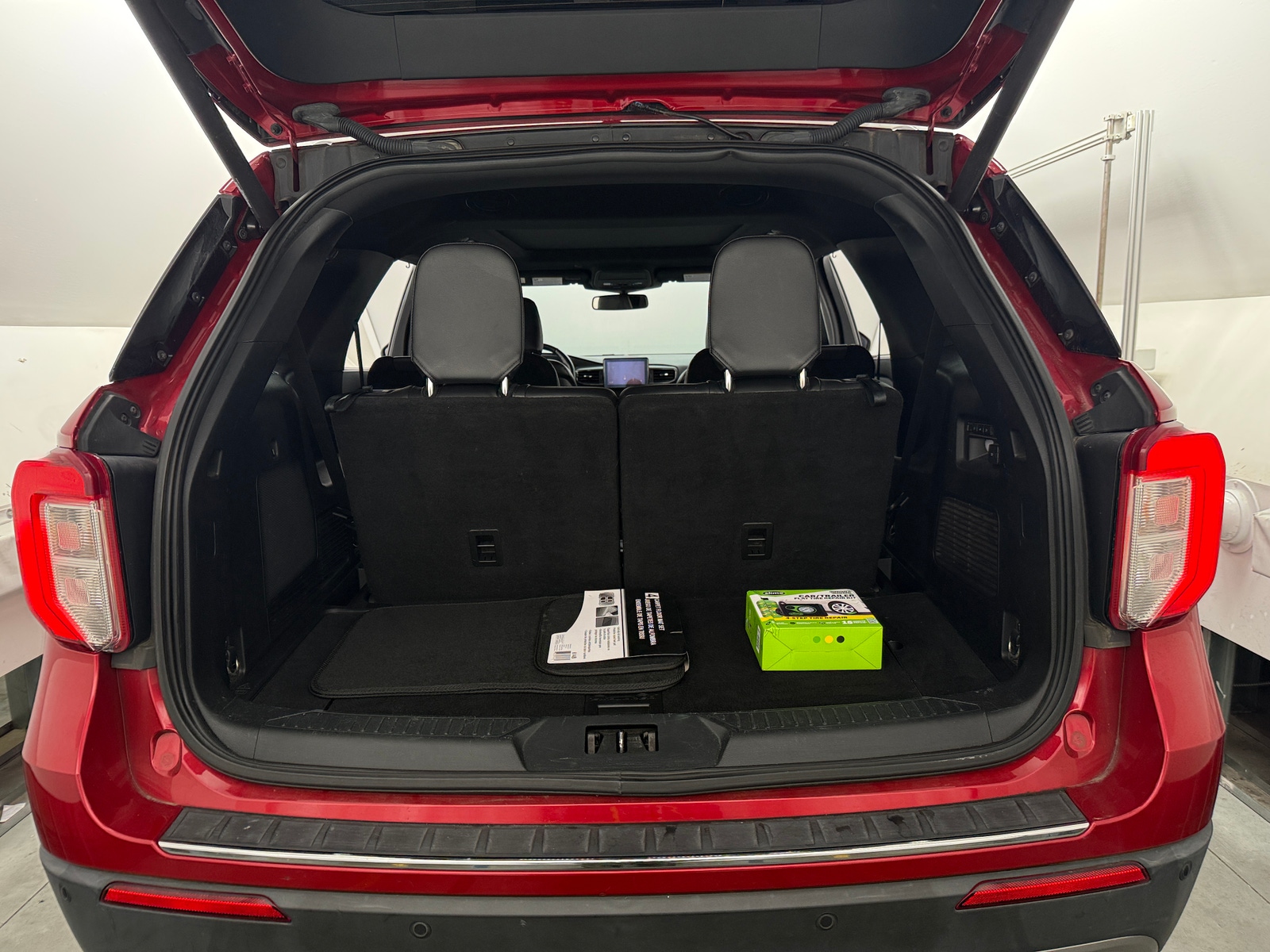 Thumbnail: 2020 Ford Explorer - 6