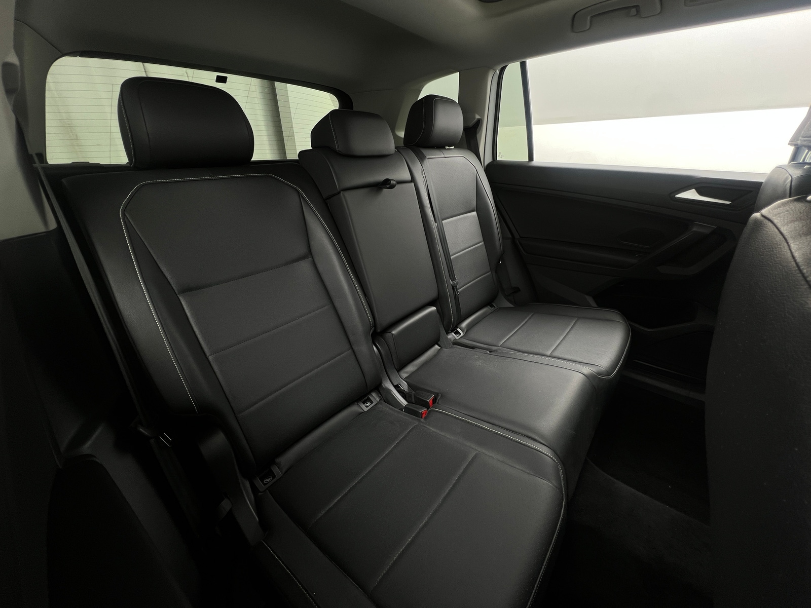 Thumbnail: 2021 Volkswagen Tiguan - 5