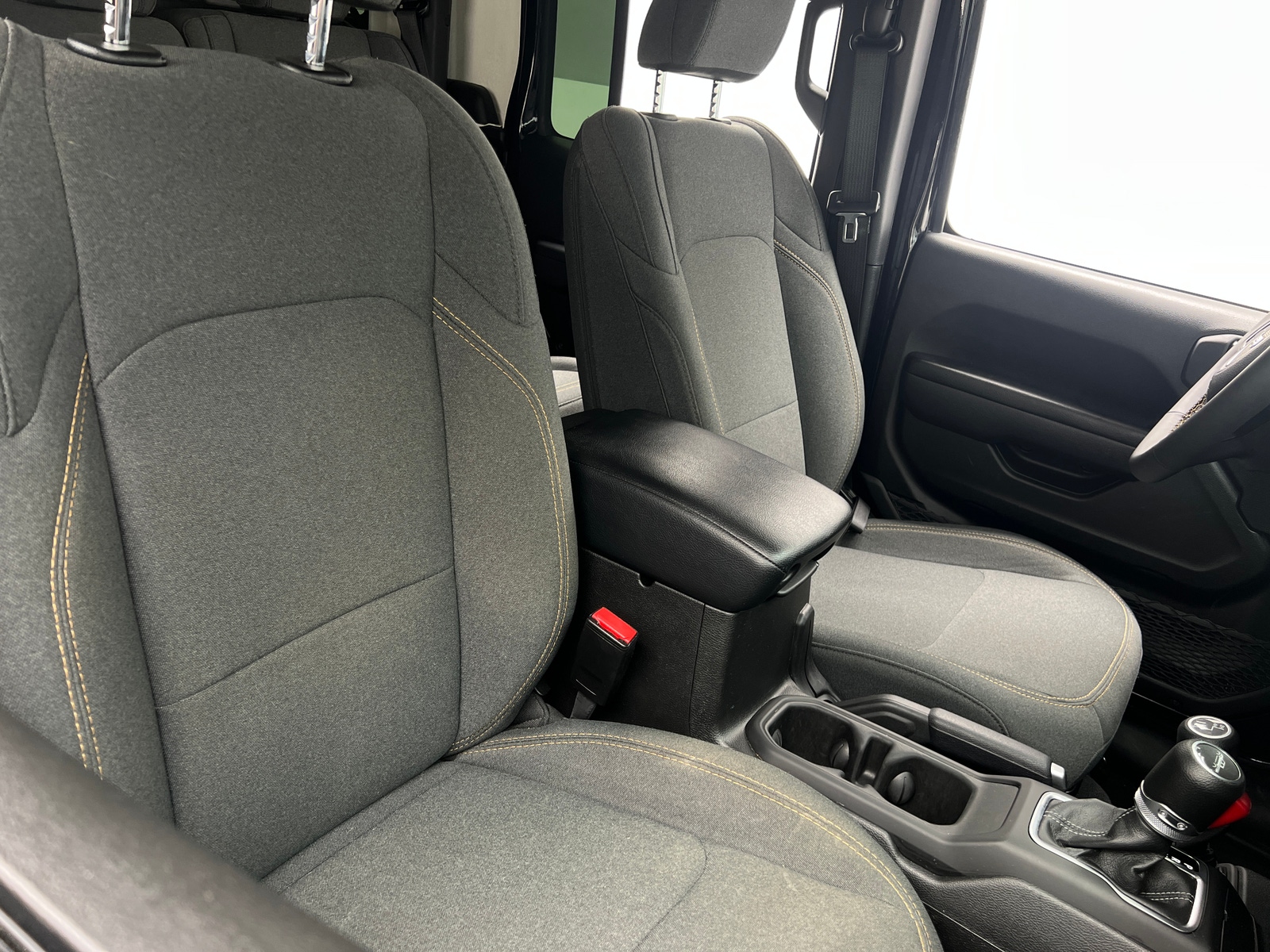 Thumbnail: 2024 Jeep Gladiator - 2