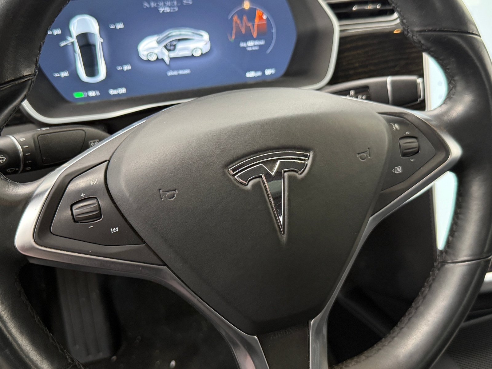 Thumbnail: 2016 Tesla Model S - 4