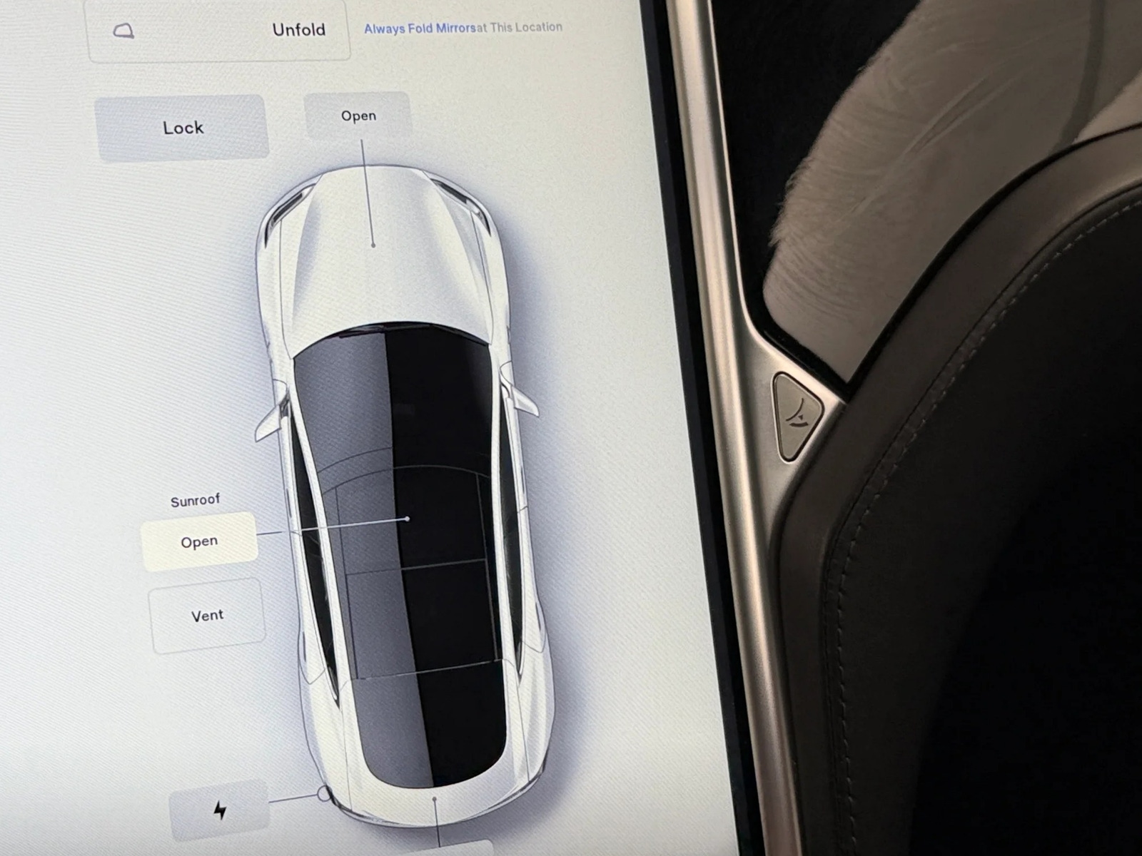 Thumbnail: 2016 Tesla Model S - 3