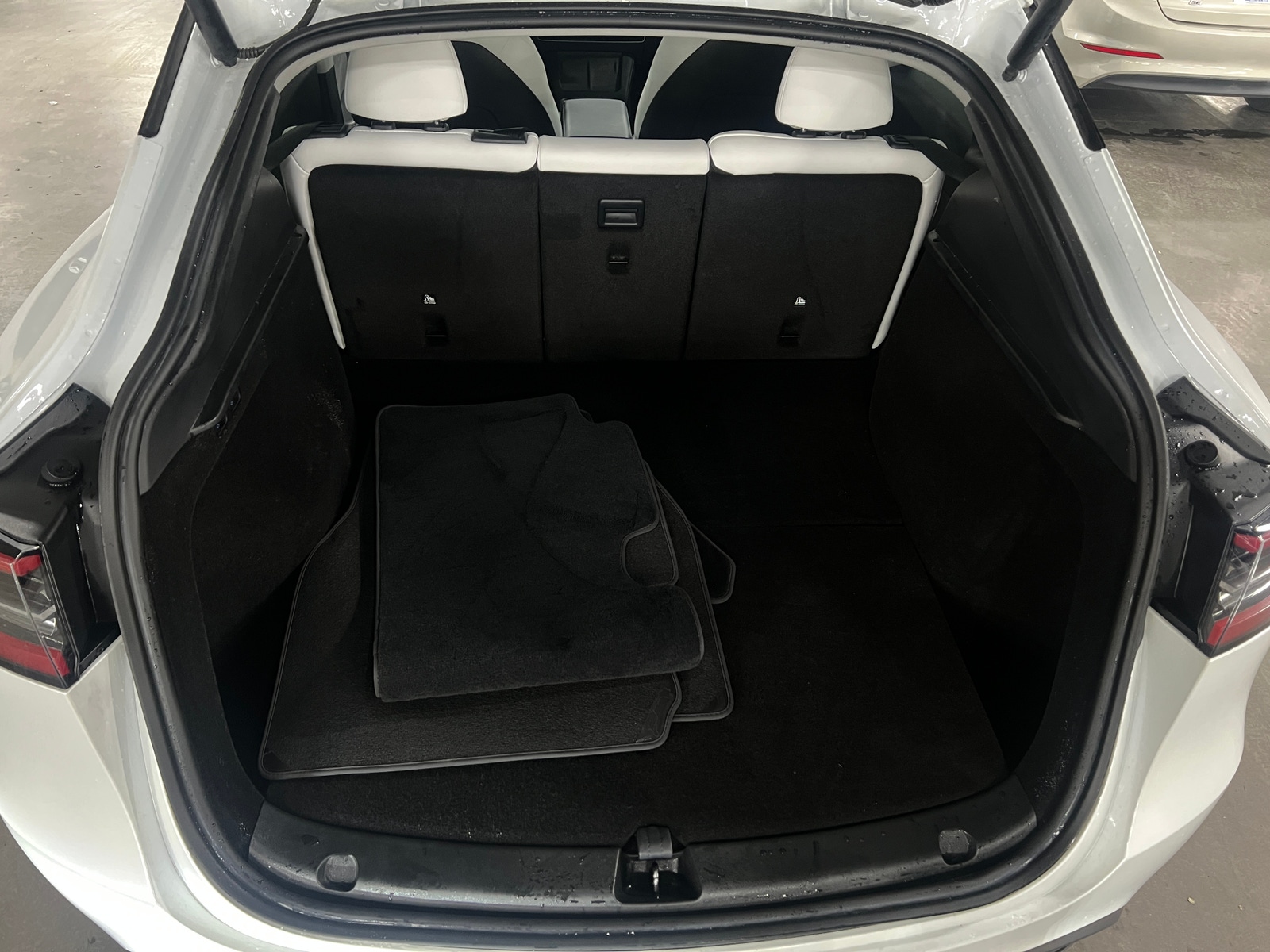 Thumbnail: 2023 Tesla Model Y - 6