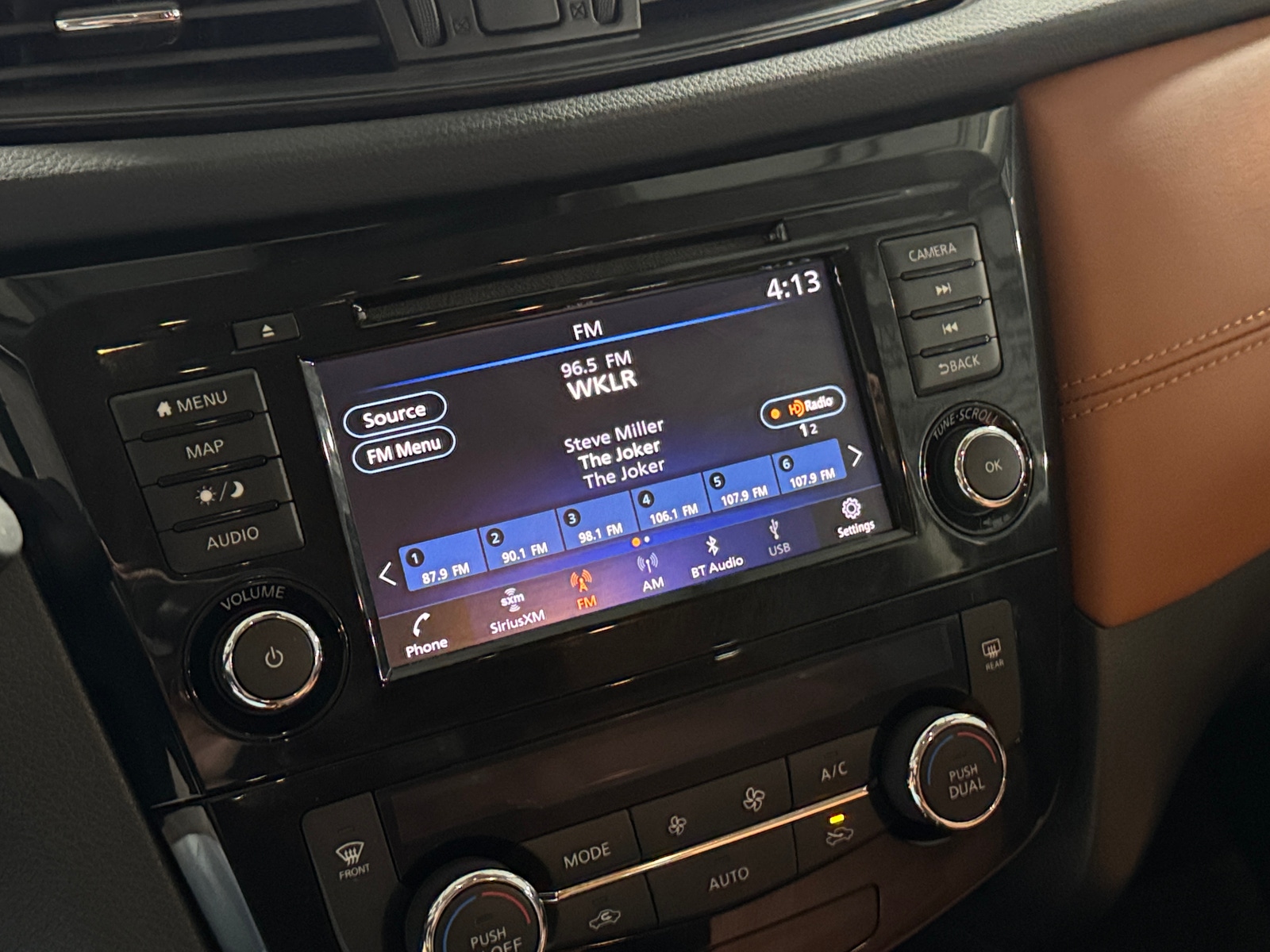 Thumbnail: 2018 Nissan Rogue - 3