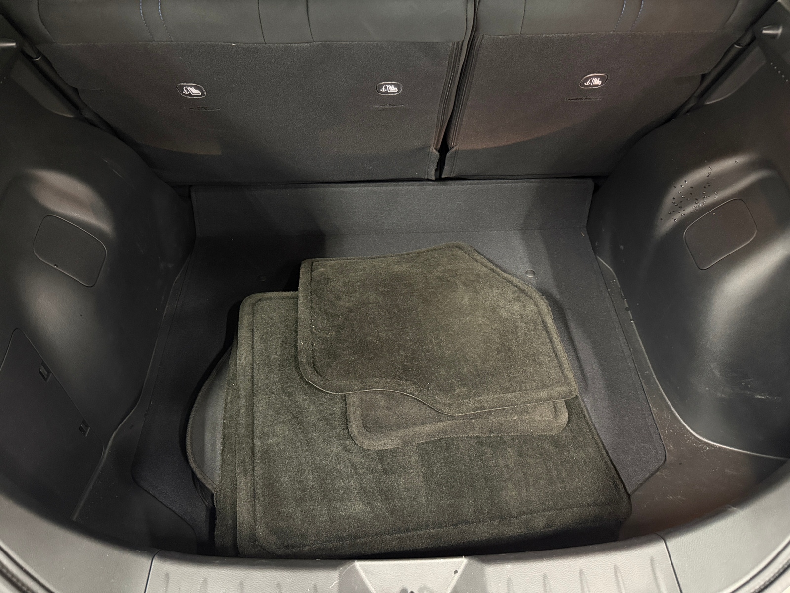 Thumbnail: 2025 Nissan Leaf - 7