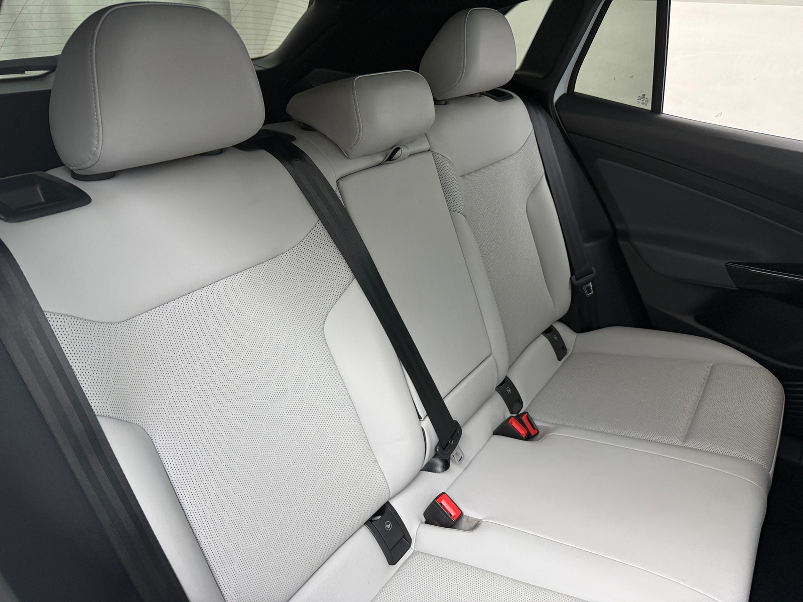 Thumbnail: 2021 Volkswagen ID.4 - 5