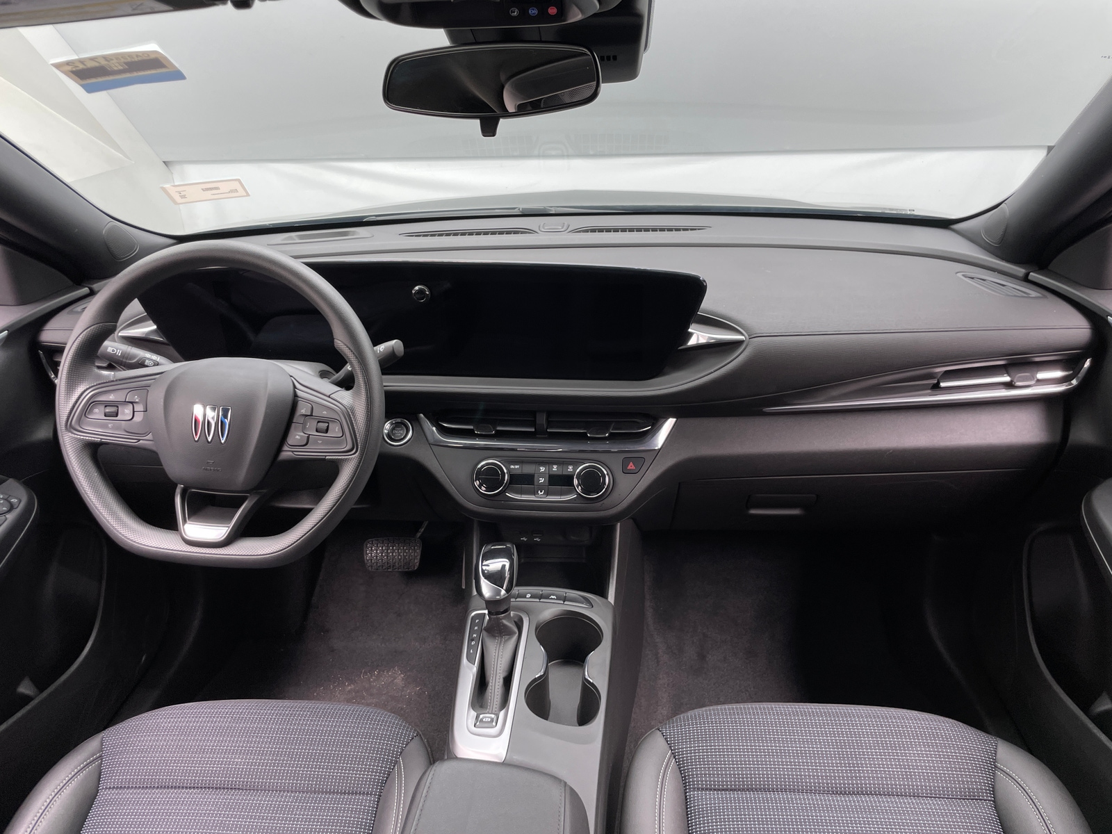 Thumbnail: 2025 Buick Envista - 3