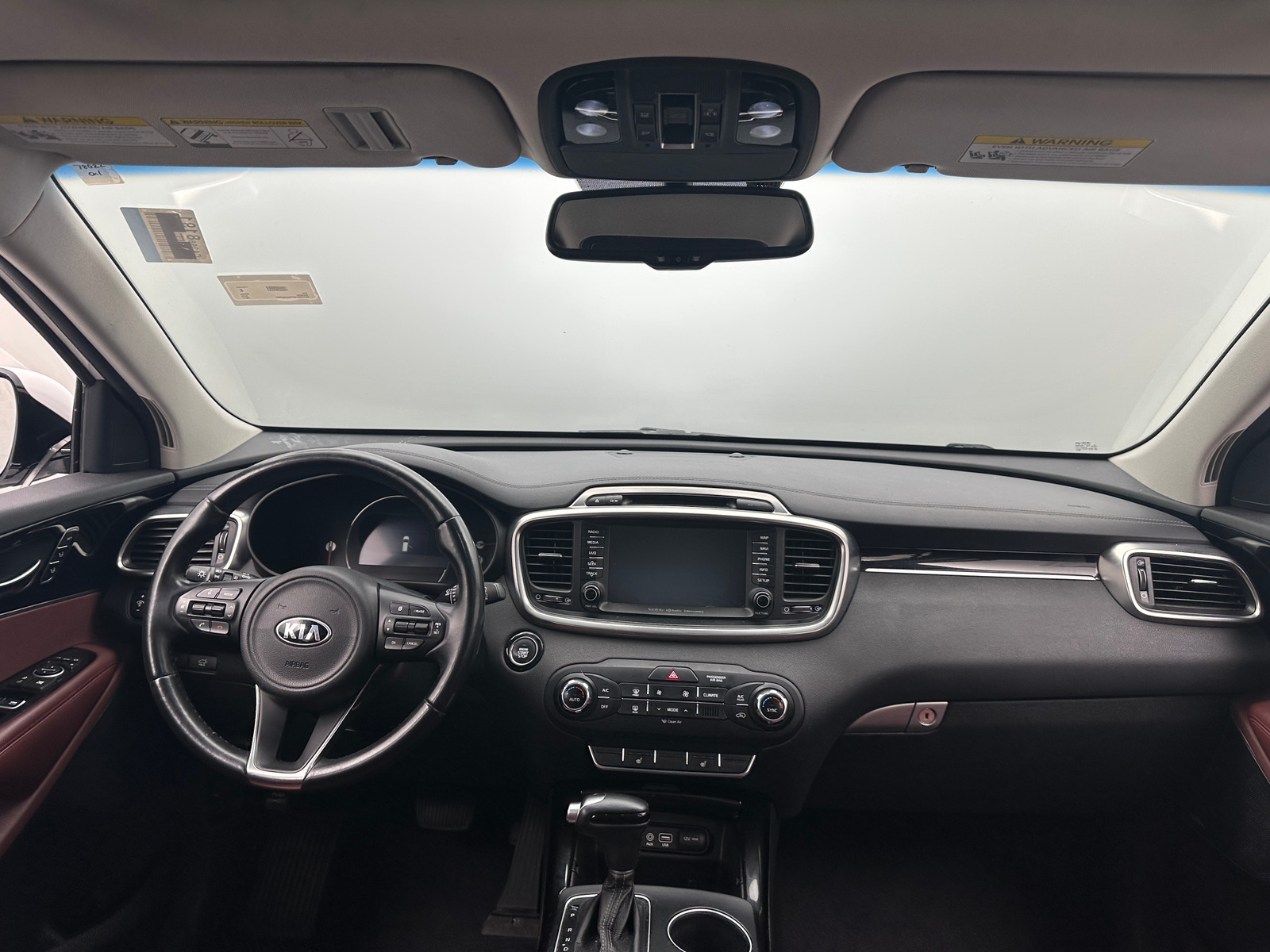 Thumbnail: 2017 Kia Sorento - 2