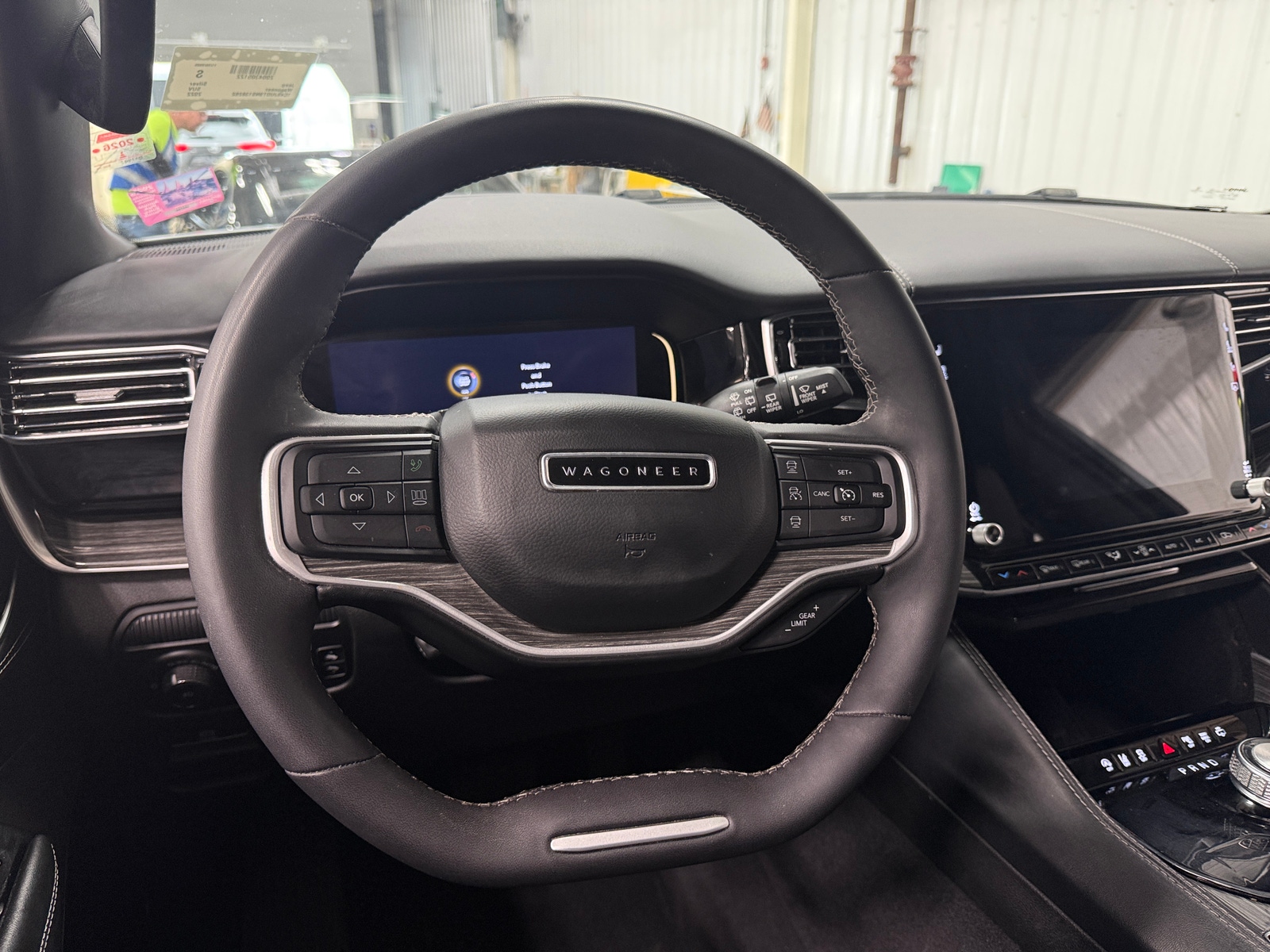 Thumbnail: 2022 Jeep Wagoneer - 4