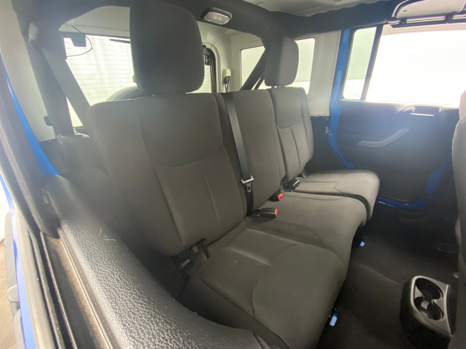 Thumbnail: 2016 Jeep Wrangler - 6