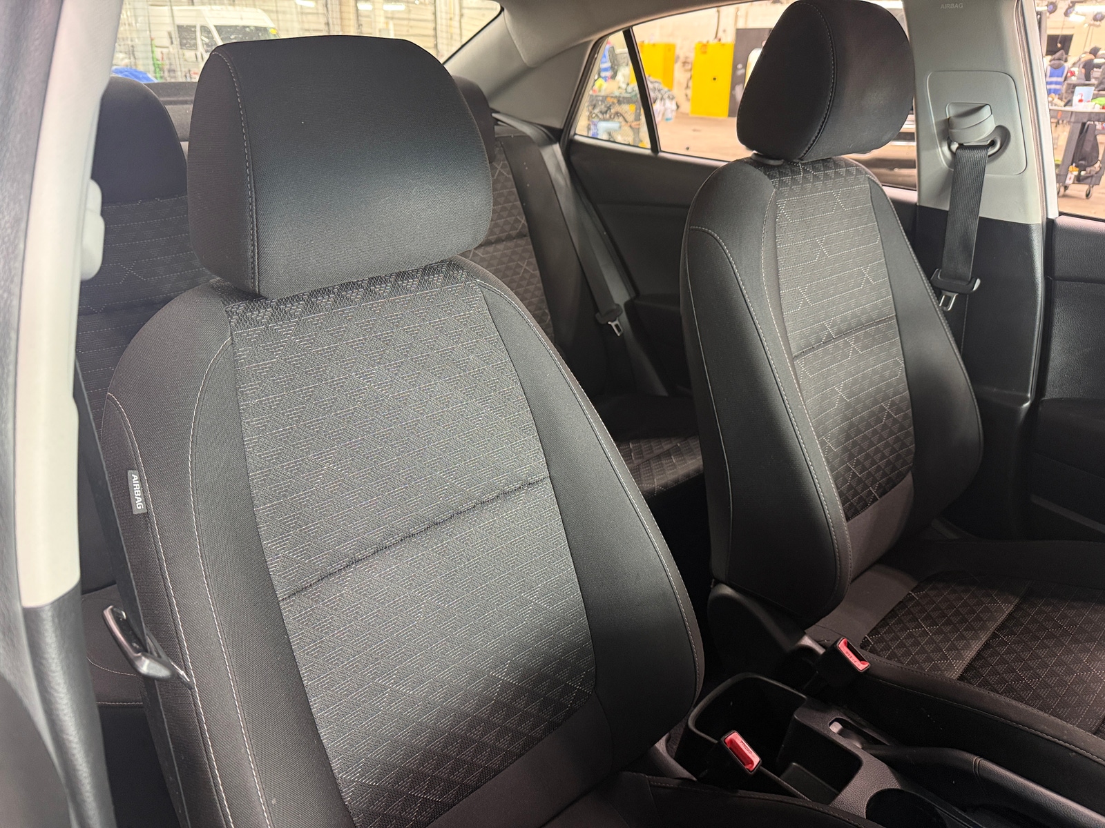 Thumbnail: 2020 Kia Rio - 2