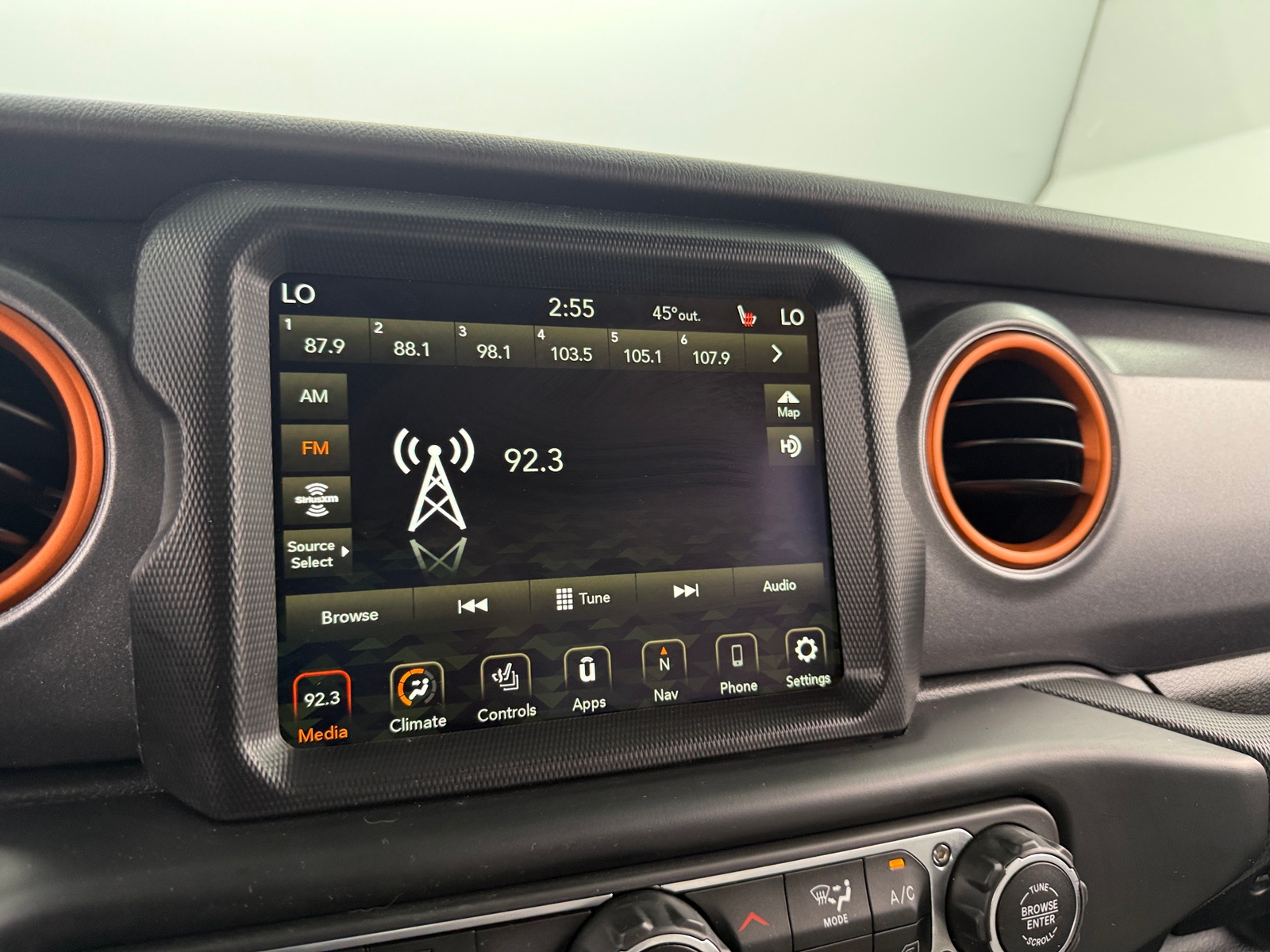 Thumbnail: 2023 Jeep Gladiator - 4