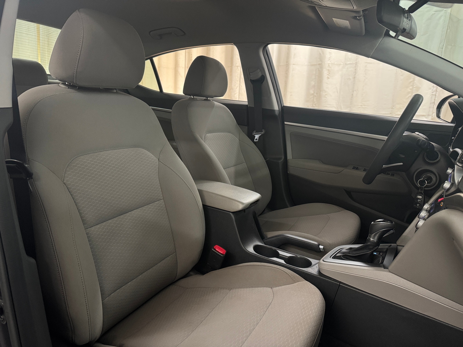 Thumbnail: 2020 Hyundai Elantra - 2