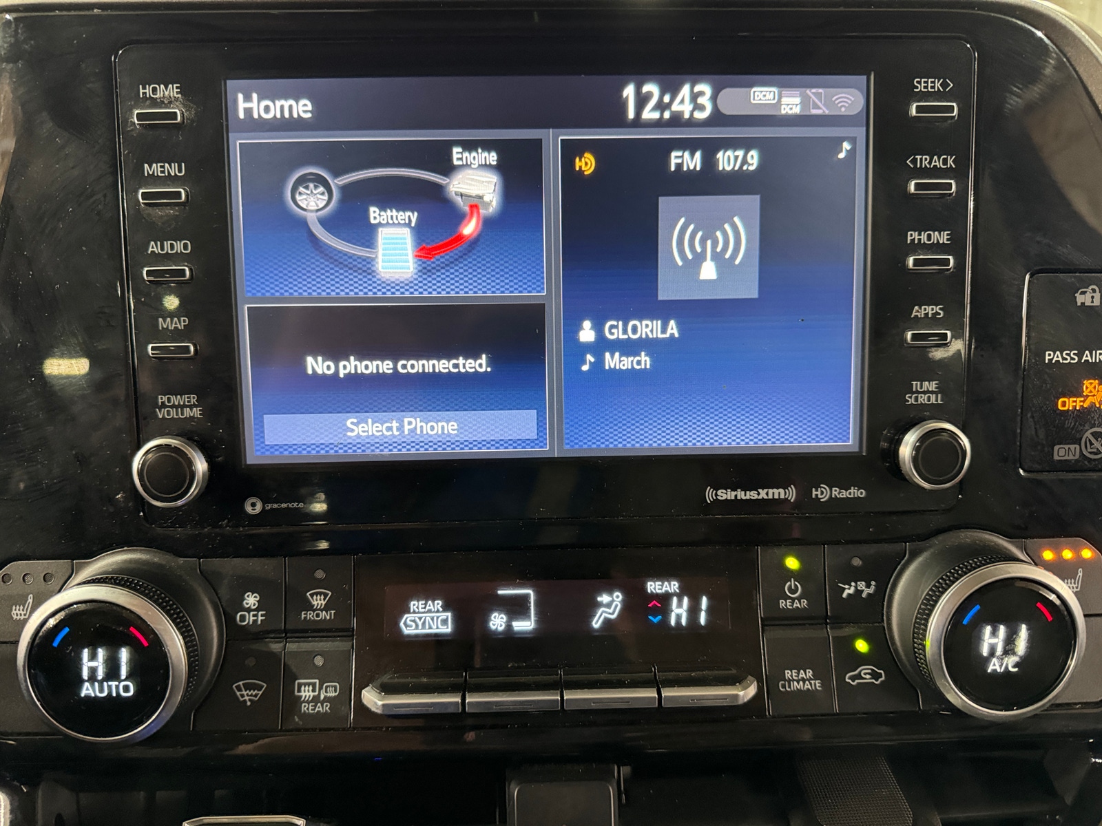 Thumbnail: 2021 Toyota Highlander - 3