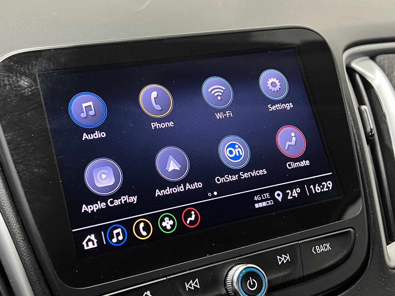 Thumbnail: 2023 Chevrolet Malibu - 4