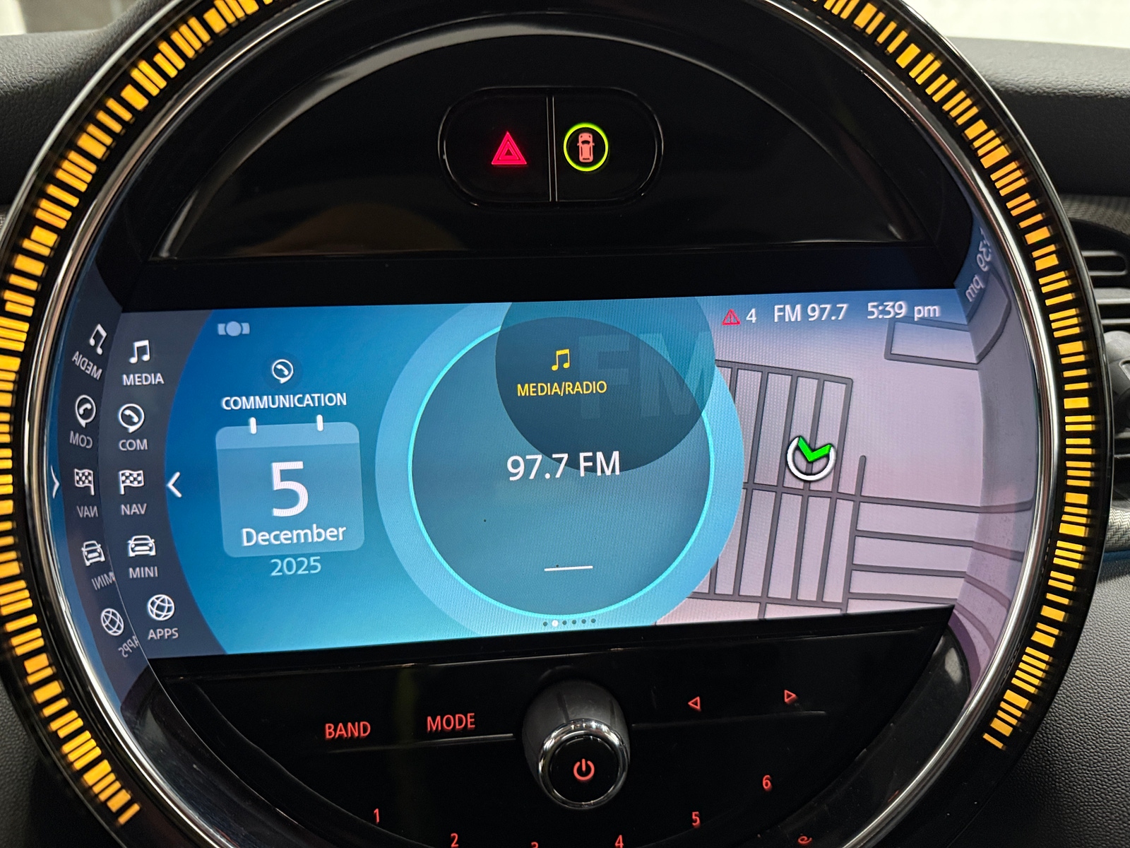 Thumbnail: 2022 MINI Cooper Hardtop - 3