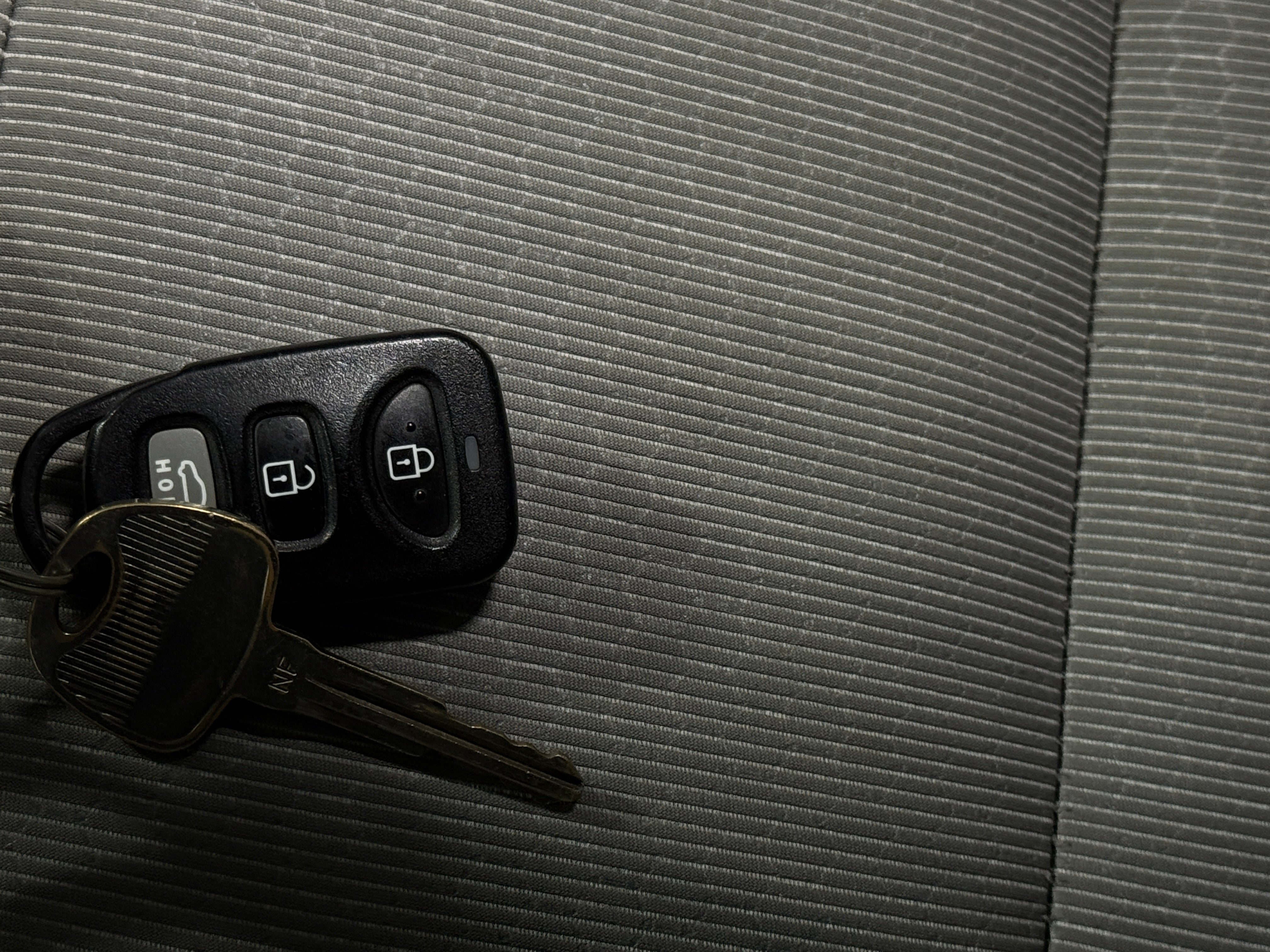 Used 2017 Hyundai Elantra SE with VIN 5NPD84LF5HH043541 for sale in Oak Creek, WI