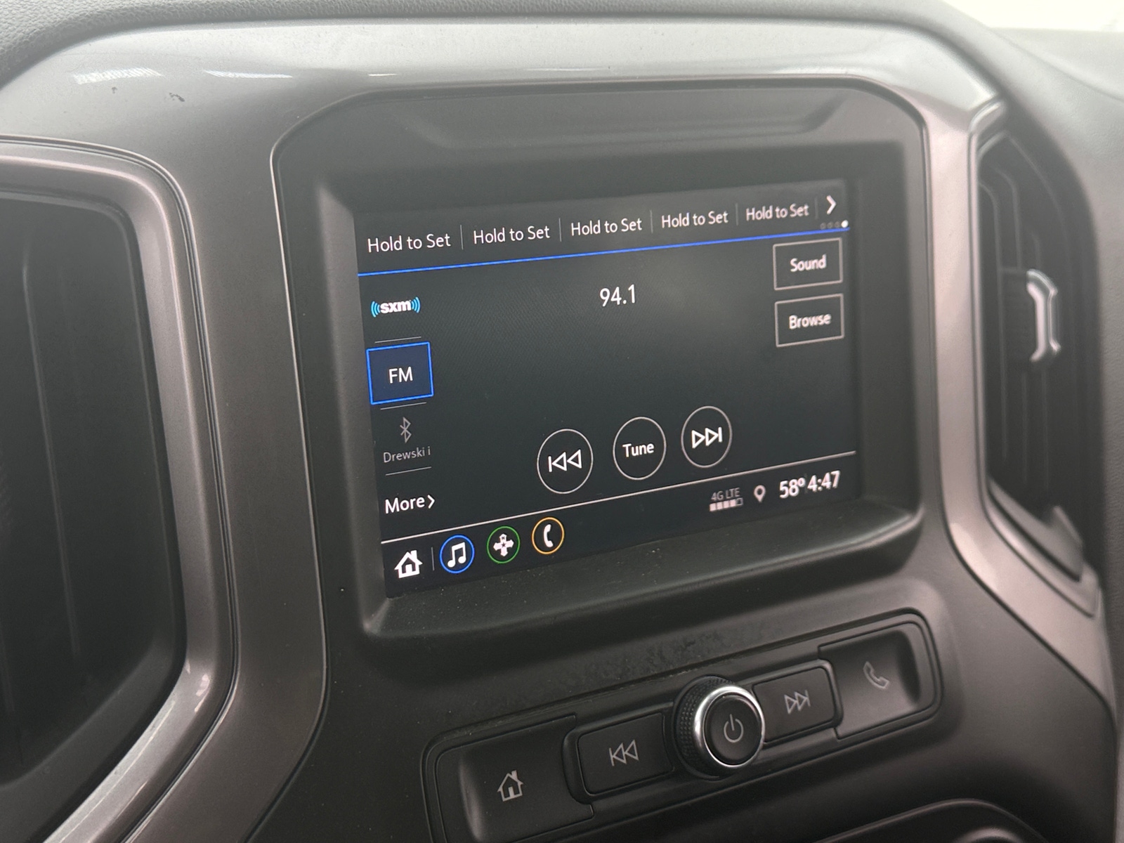 Thumbnail: 2021 Chevrolet Silverado 1500 - 4