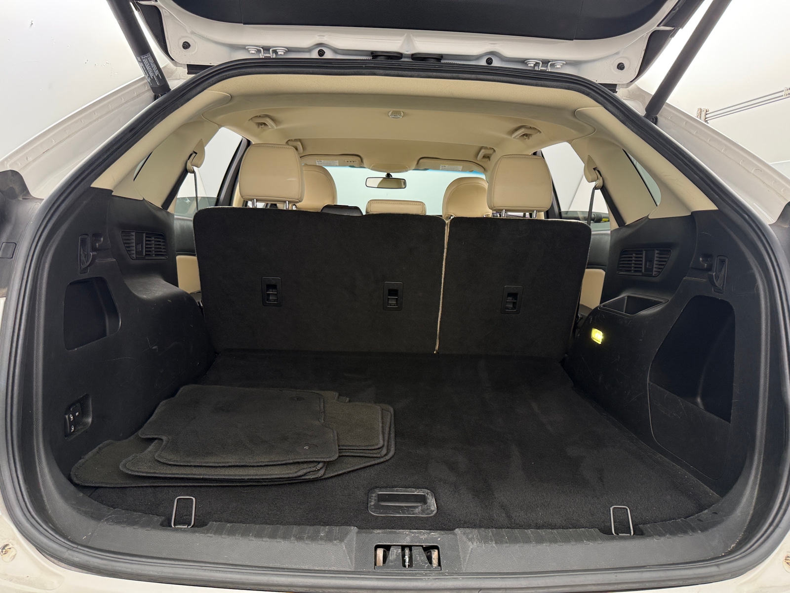 Thumbnail: 2016 Ford Edge - 6