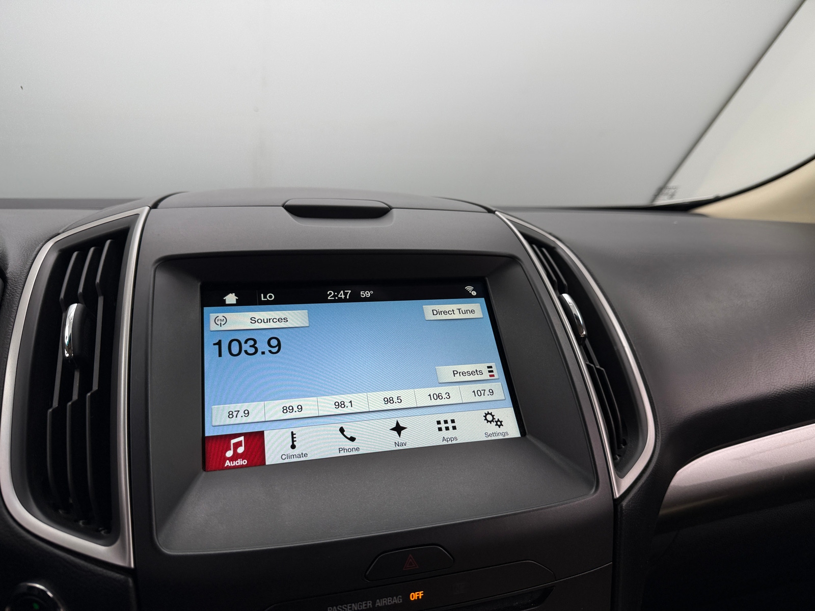 Thumbnail: 2016 Ford Edge - 3