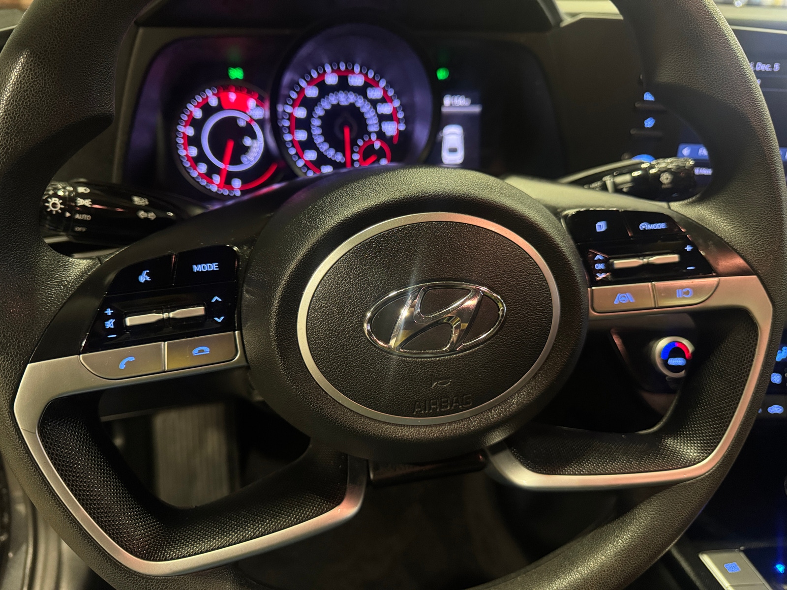 Thumbnail: 2021 Hyundai Elantra - 5