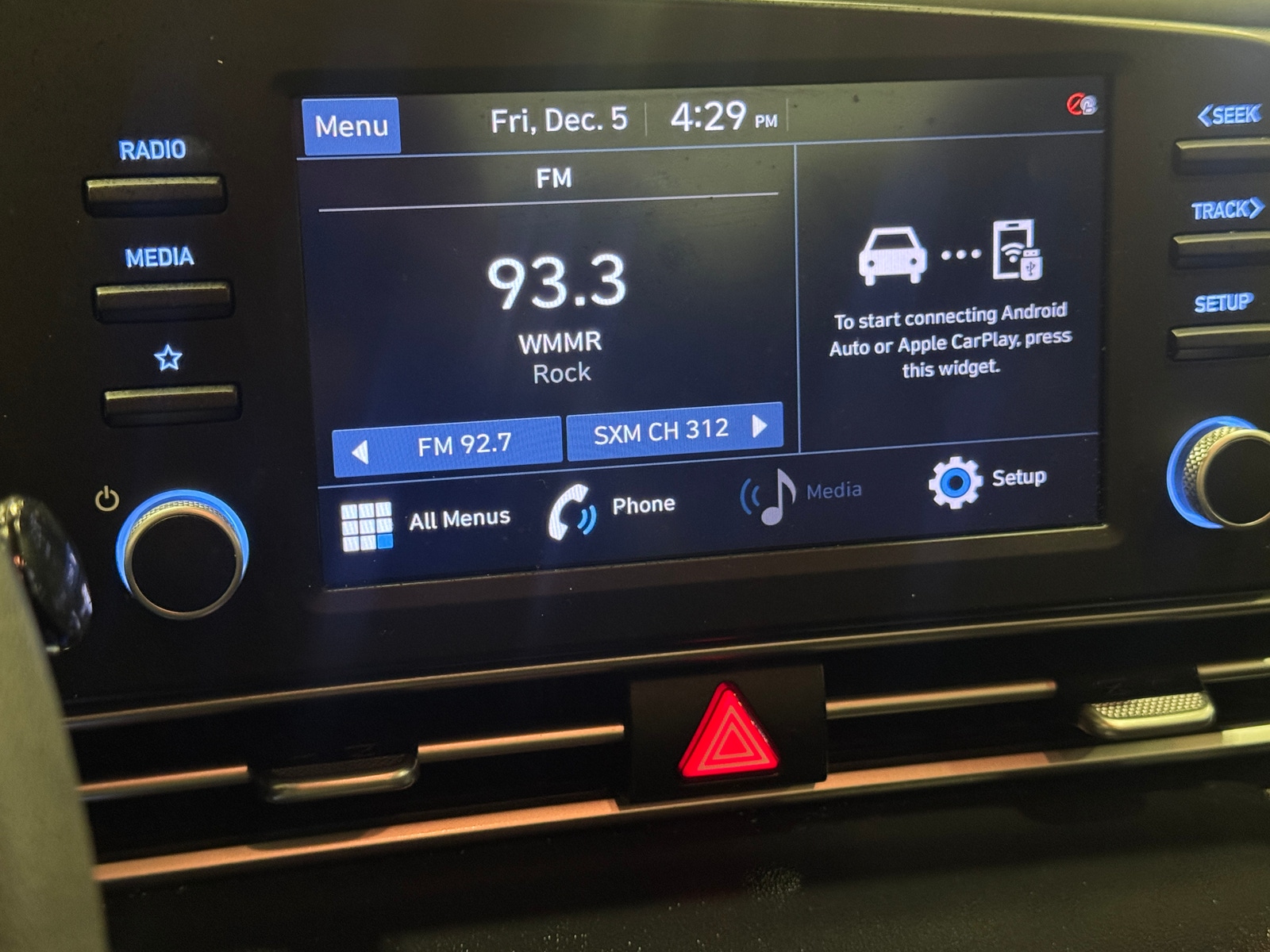 Thumbnail: 2021 Hyundai Elantra - 4