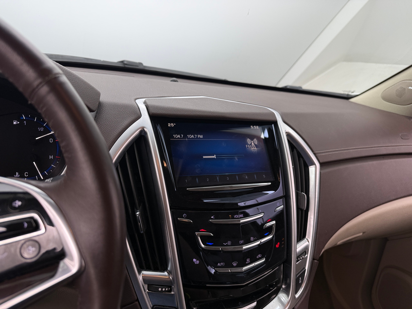 Thumbnail: 2016 Cadillac SRX - 3