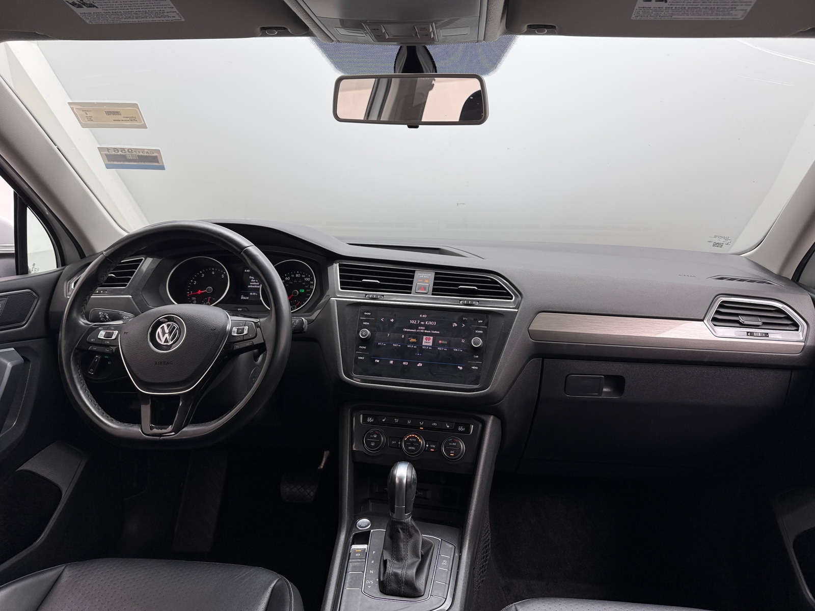 Thumbnail: 2018 Volkswagen Tiguan - 2