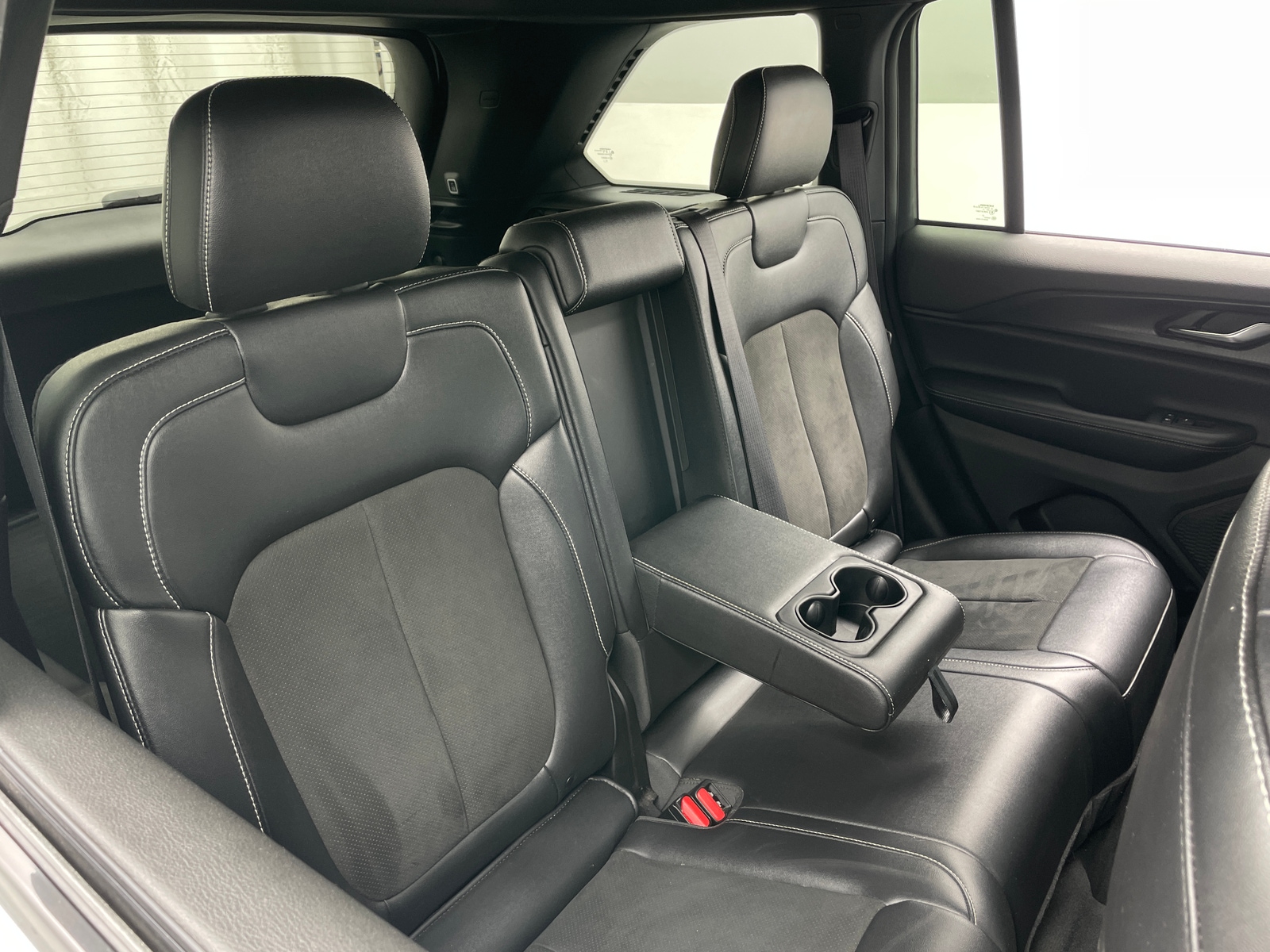 Thumbnail: 2024 Jeep Grand Cherokee - 5