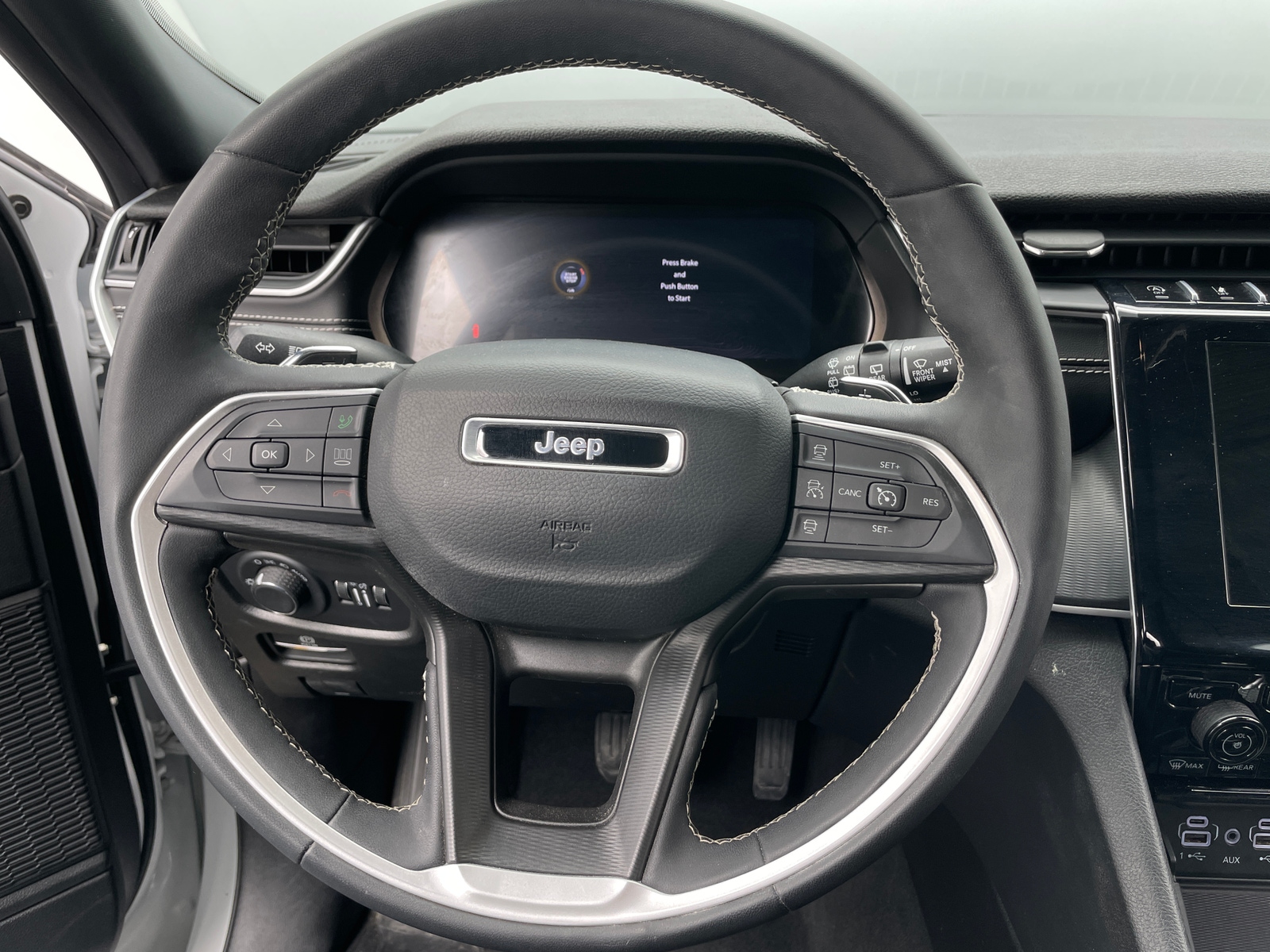 Thumbnail: 2024 Jeep Grand Cherokee - 4