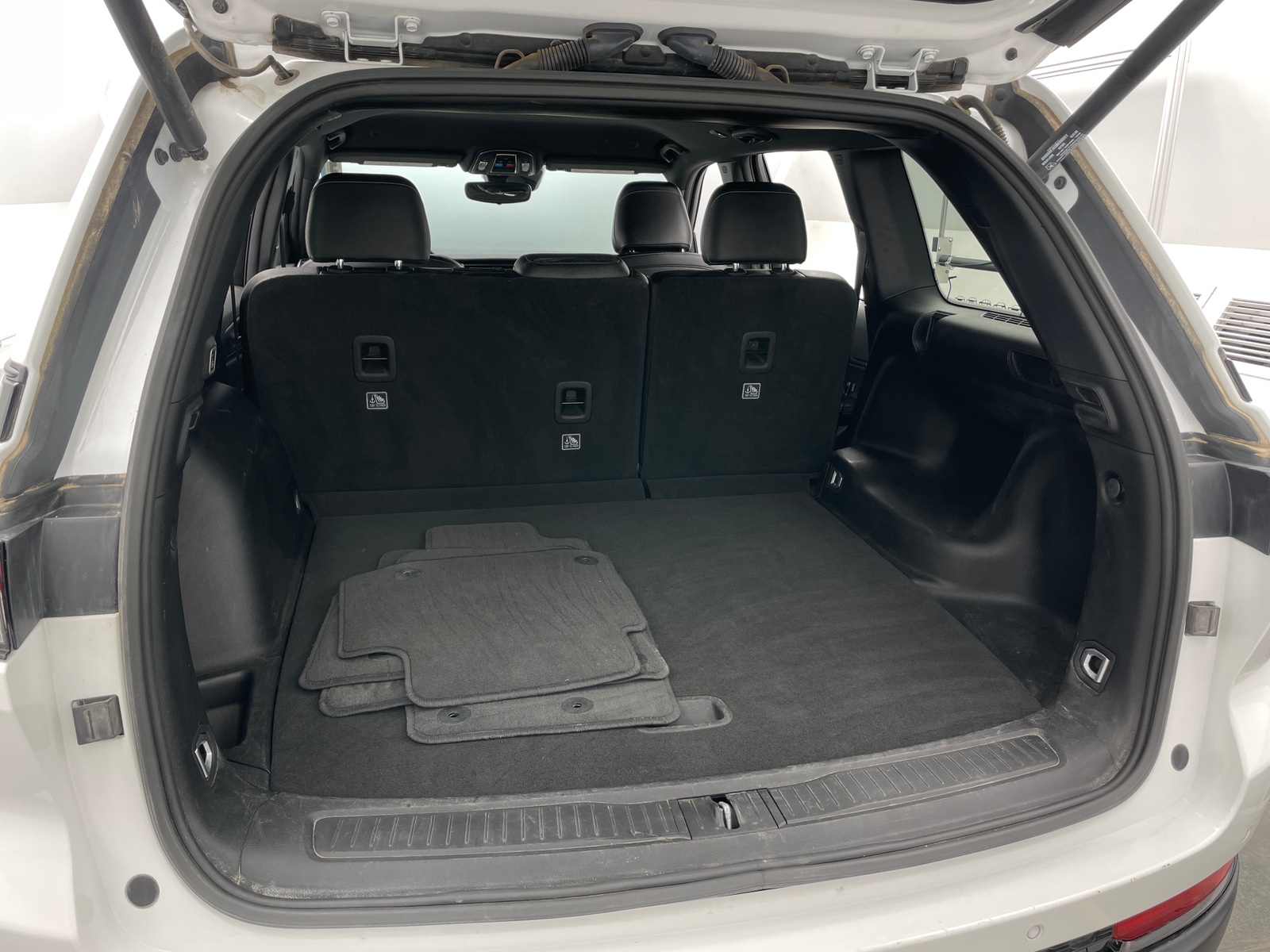 Thumbnail: 2024 Jeep Grand Cherokee - 6