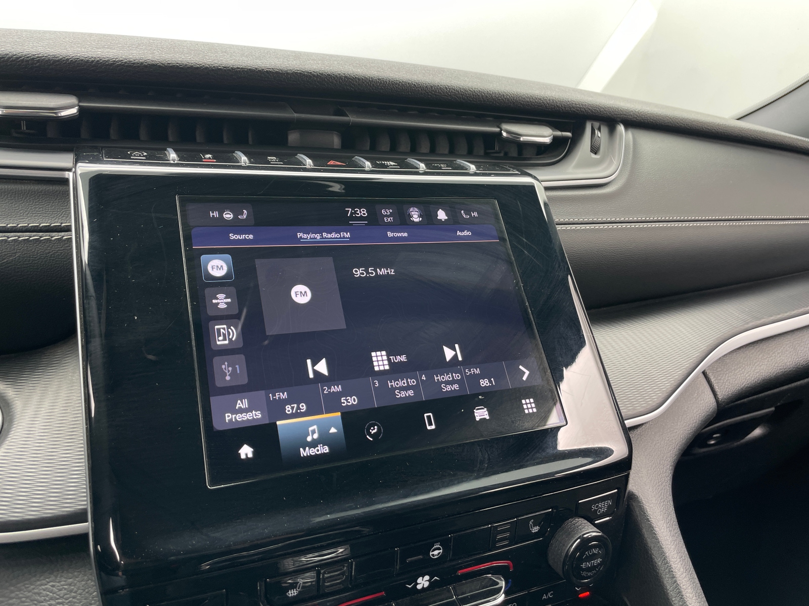 Thumbnail: 2024 Jeep Grand Cherokee - 3