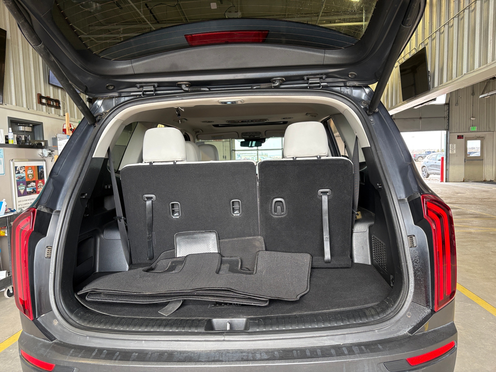 Thumbnail: 2022 Kia Telluride - 6