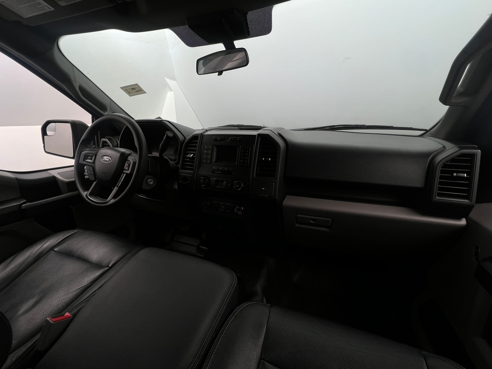 Thumbnail: 2019 Ford Econoline - 3