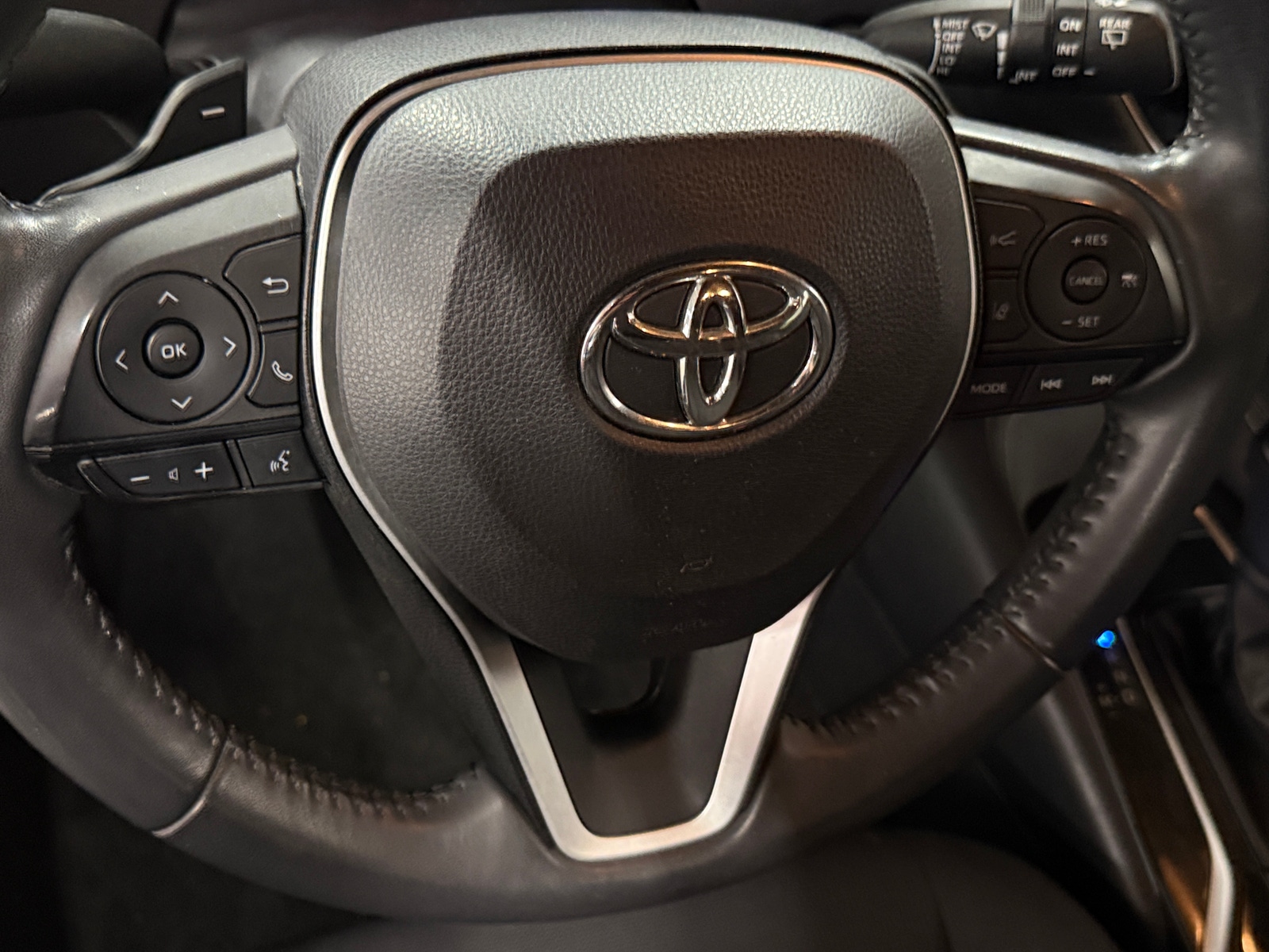 Thumbnail: 2022 Toyota Corolla - 5