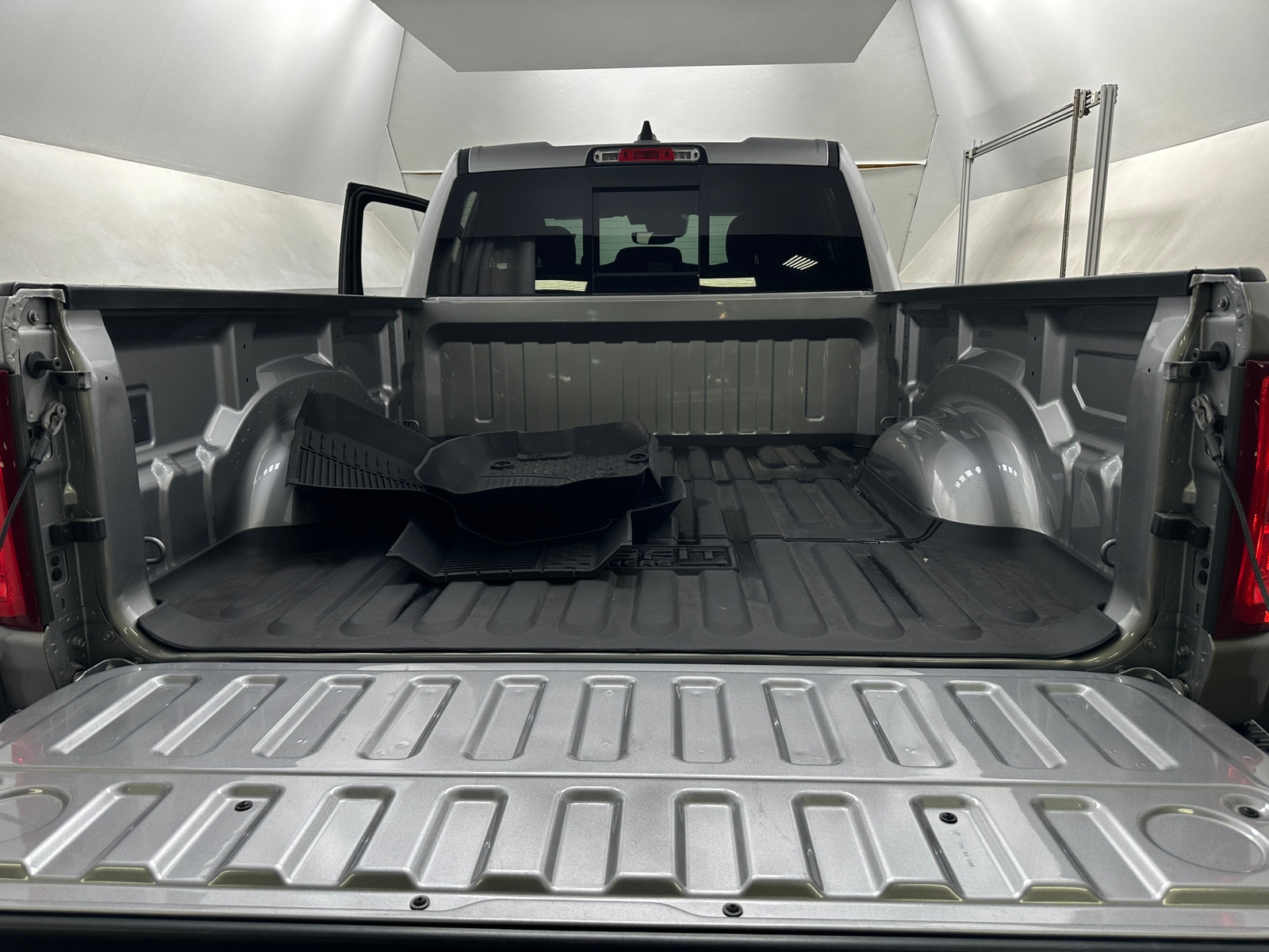 Thumbnail: 2025 RAM 1500 - 7