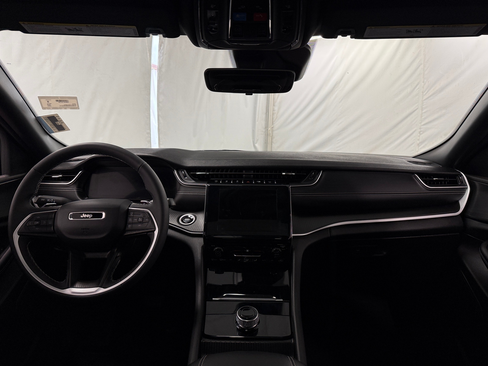 Thumbnail: 2025 Jeep Grand Cherokee - 3