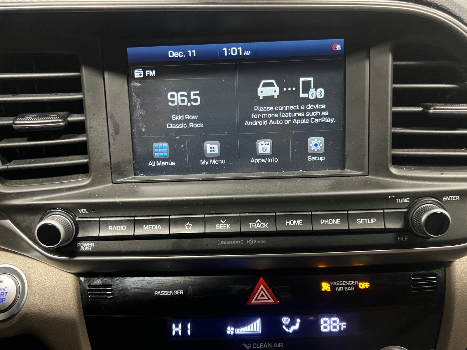 Thumbnail: 2020 Hyundai Elantra - 4