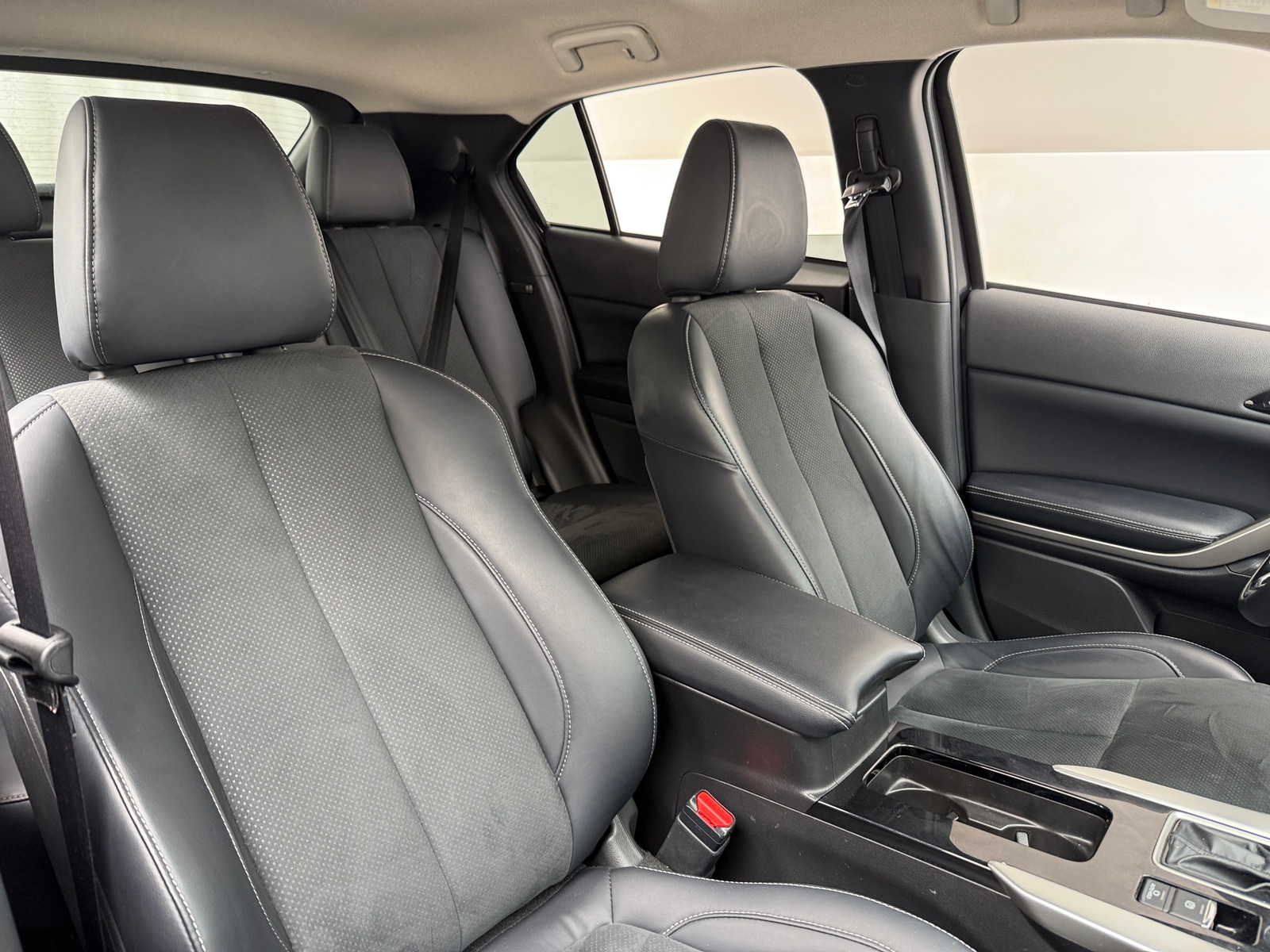 Thumbnail: 2024 Mitsubishi Eclipse Cross - 2