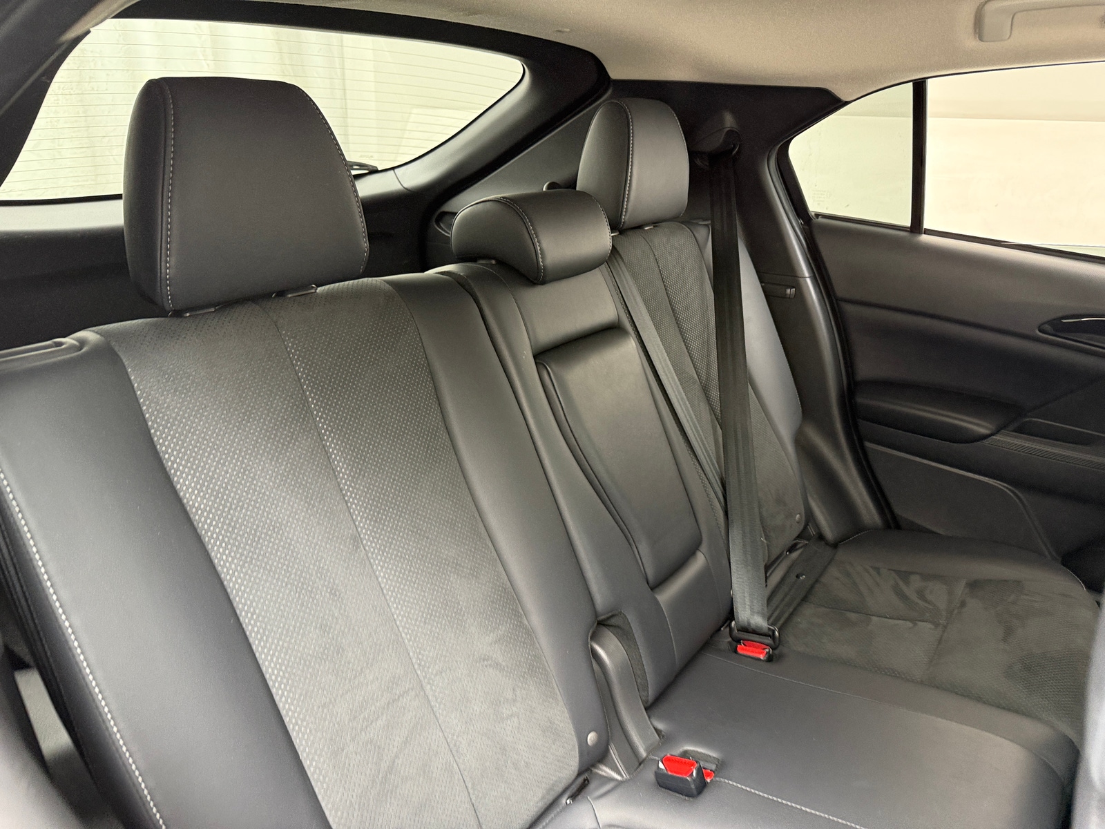 Thumbnail: 2024 Mitsubishi Eclipse Cross - 6