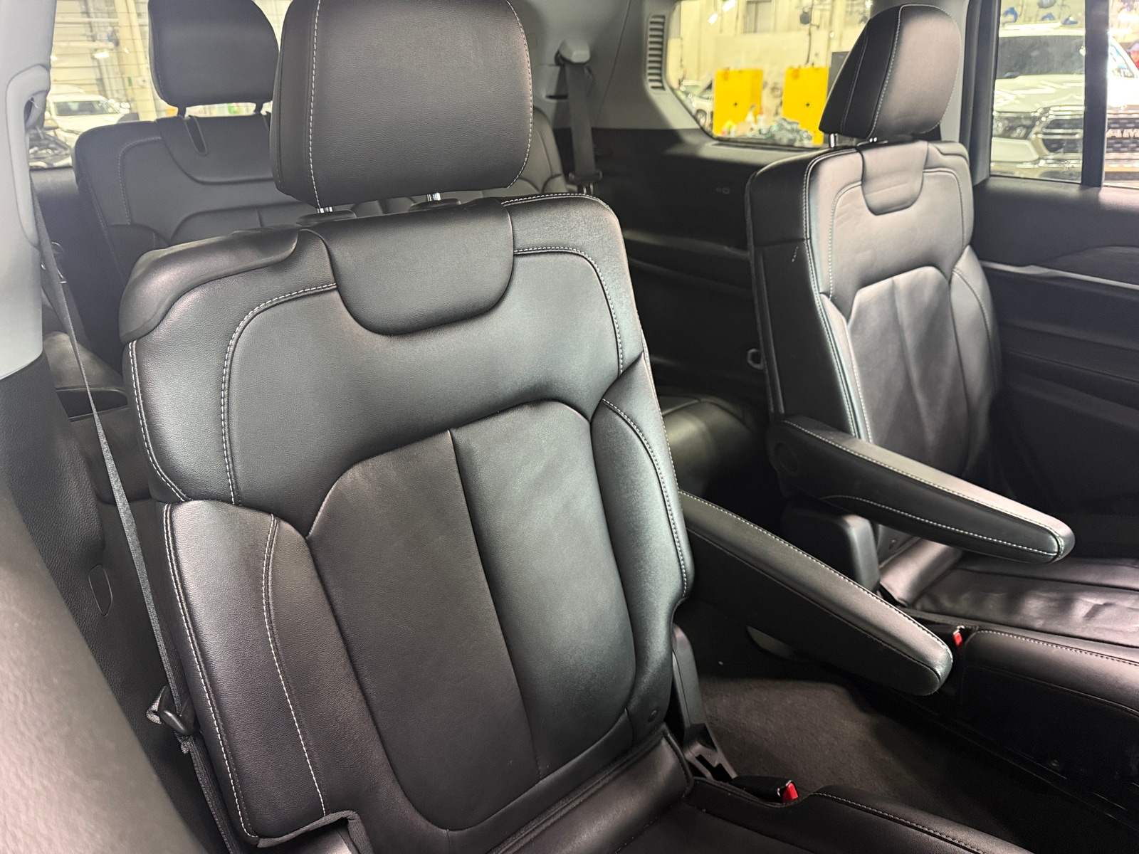 Thumbnail: 2022 Jeep Grand Cherokee L - 5